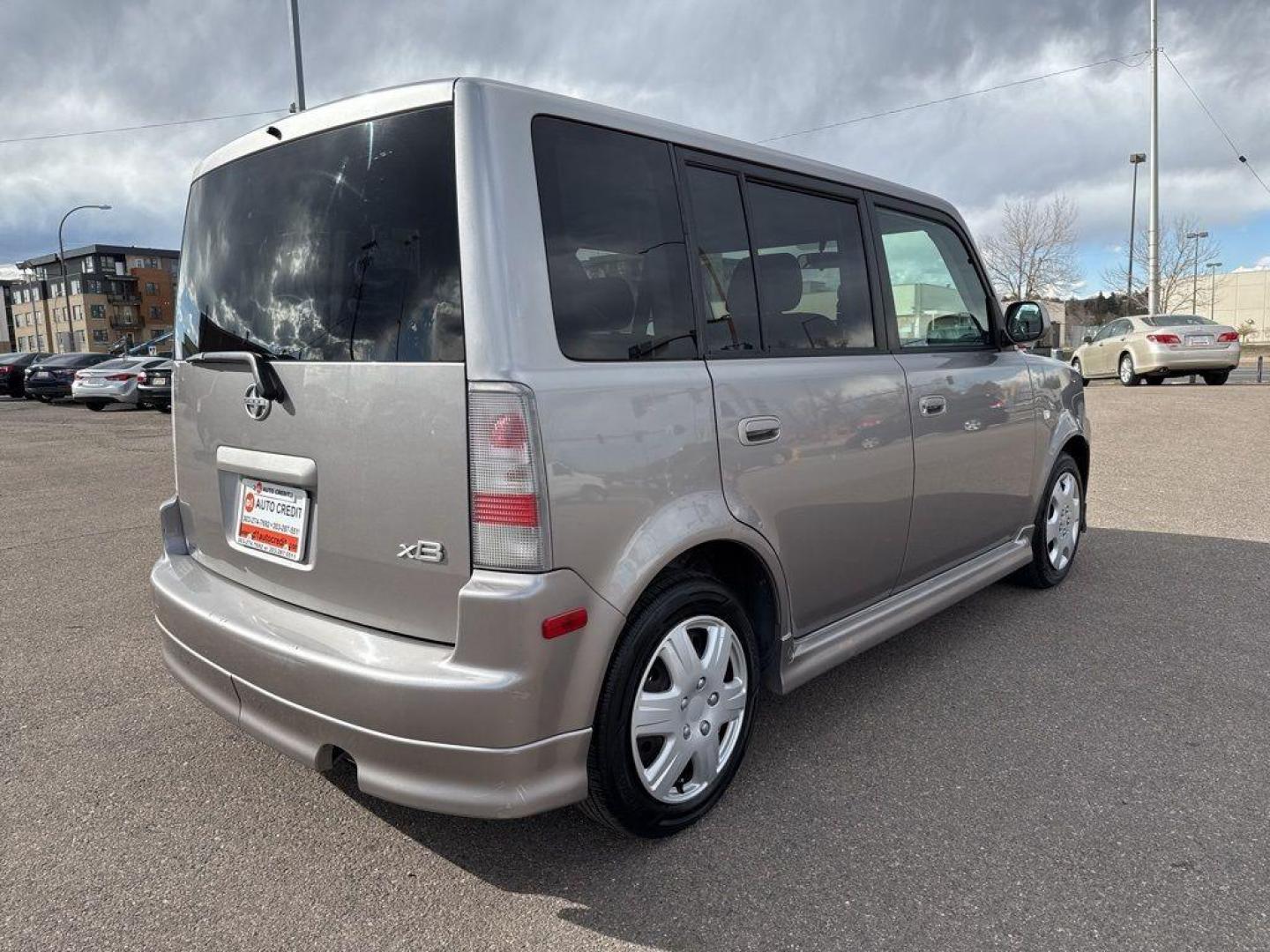 2006 SILVER Scion xB Base (JTLKT324364) with an 4 Cyl, 1.5L engine, Automatic transmission, located at 10890 W. Colfax Ave., Lakewood, CO, 80215, (303) 274-7692, 39.739914, -105.120132 - Photo#4