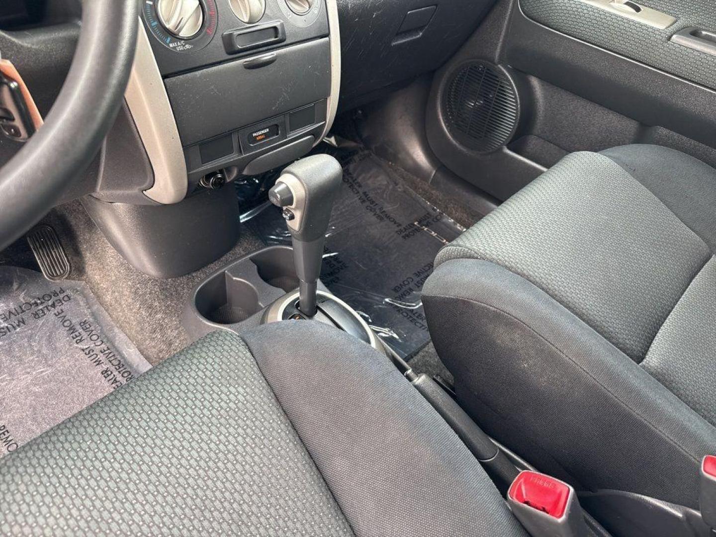2006 SILVER Scion xB Base (JTLKT324364) with an 4 Cyl, 1.5L engine, Automatic transmission, located at 10890 W. Colfax Ave., Lakewood, CO, 80215, (303) 274-7692, 39.739914, -105.120132 - Photo#15
