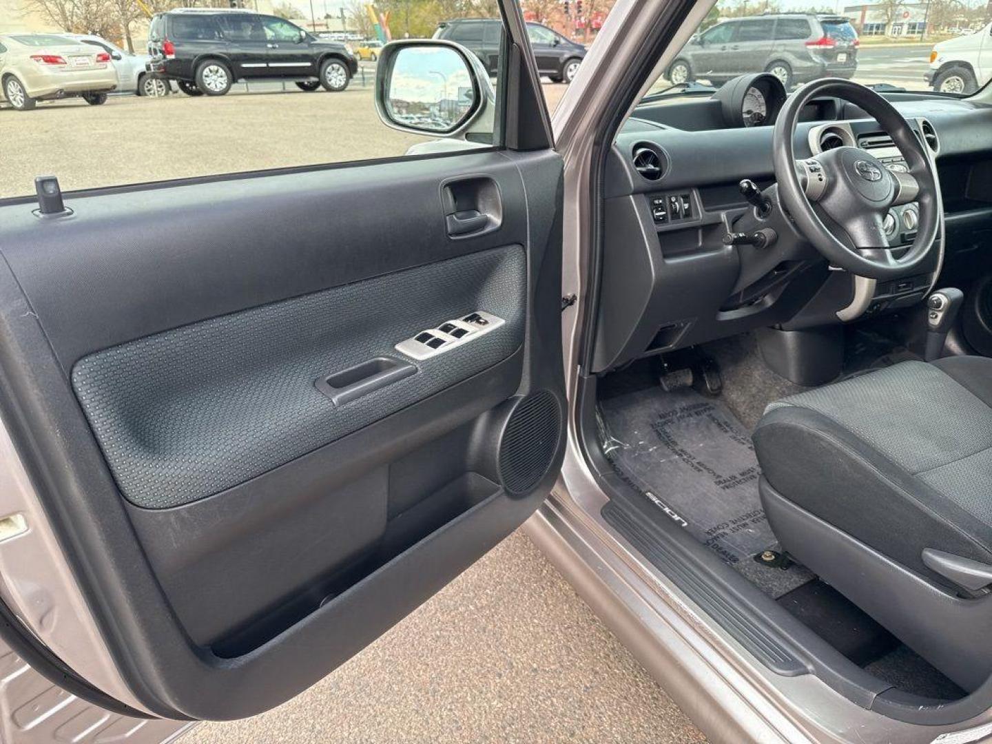 2006 SILVER Scion xB Base (JTLKT324364) with an 4 Cyl, 1.5L engine, Automatic transmission, located at 10890 W. Colfax Ave., Lakewood, CO, 80215, (303) 274-7692, 39.739914, -105.120132 - Photo#21