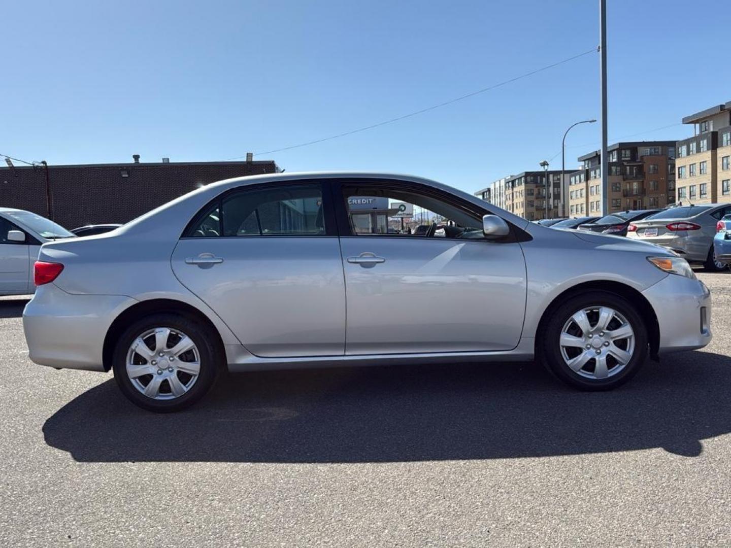 2013 SILVER Toyota Corolla LE (2T1BU4EE7DC) with an 4 Cyl, 1.8L engine, Automatic 5-Speed transmission, located at 10890 W. Colfax Ave., Lakewood, CO, 80215, (303) 274-7692, 39.739914, -105.120132 - Photo#3