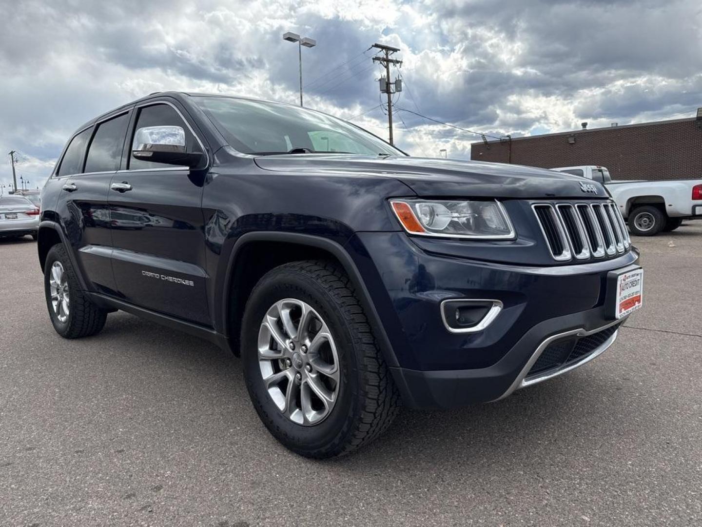 2014 BLUE Jeep Grand Cherokee Limited (1C4RJFBG1EC) with an V6, 3.6L engine, Automatic transmission, located at 10890 W. Colfax Ave., Lakewood, CO, 80215, (303) 274-7692, 39.739914, -105.120132 - Photo#34