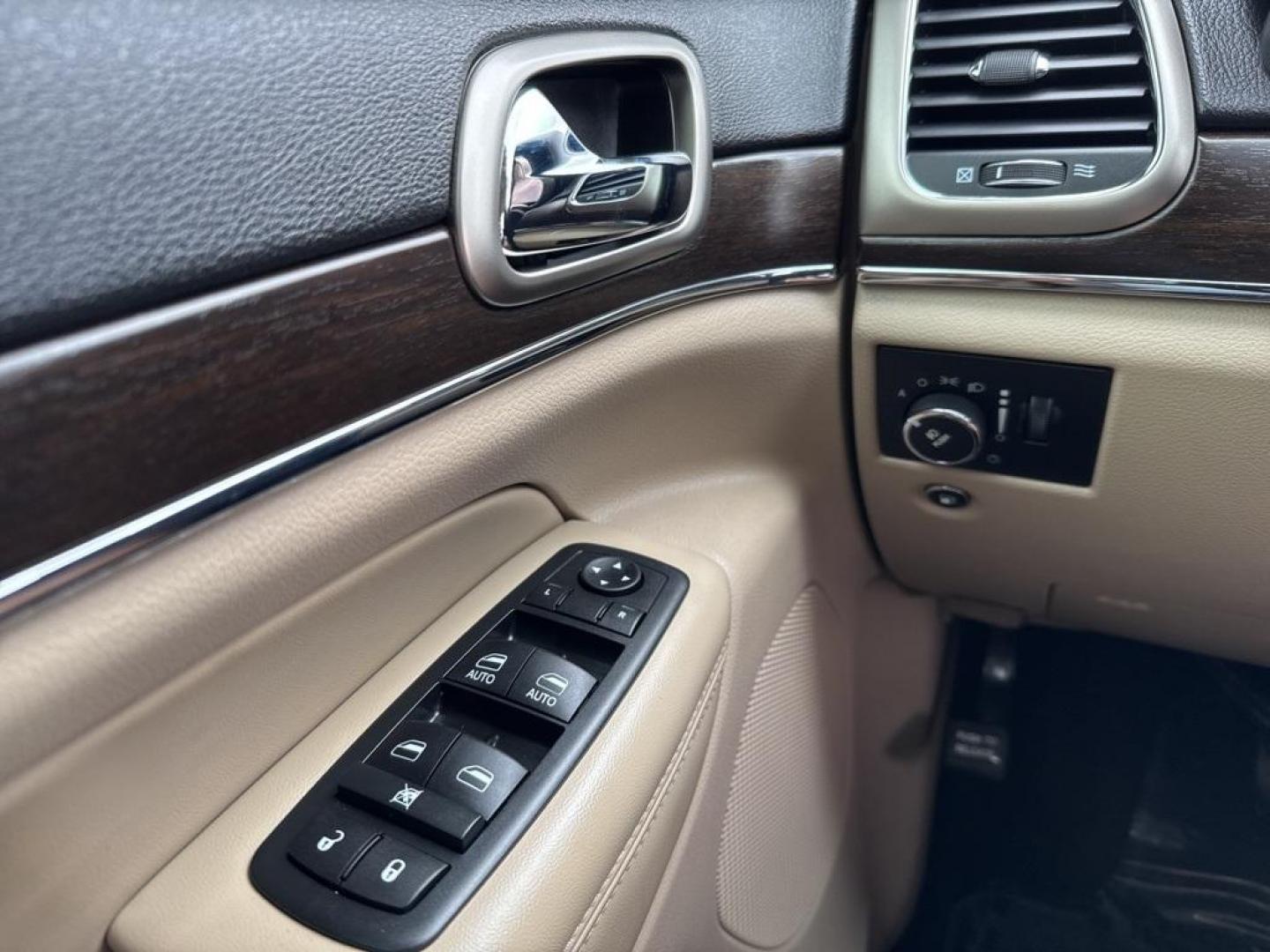 2014 BLUE Jeep Grand Cherokee Limited (1C4RJFBG1EC) with an V6, 3.6L engine, Automatic transmission, located at 10890 W. Colfax Ave., Lakewood, CO, 80215, (303) 274-7692, 39.739914, -105.120132 - Photo#63