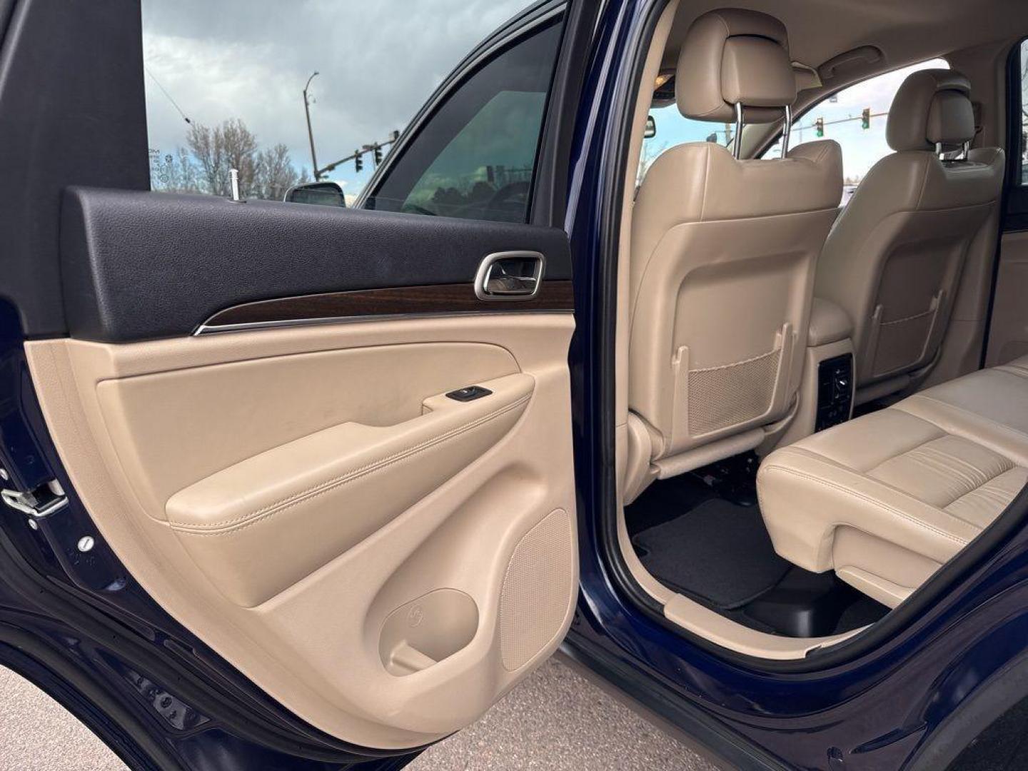 2014 BLUE Jeep Grand Cherokee Limited (1C4RJFBG1EC) with an V6, 3.6L engine, Automatic transmission, located at 10890 W. Colfax Ave., Lakewood, CO, 80215, (303) 274-7692, 39.739914, -105.120132 - Photo#29