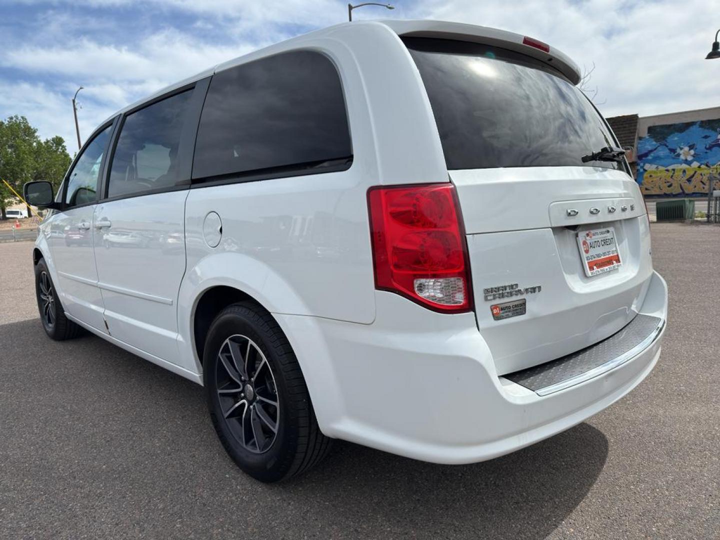 2016 WHITE Dodge Grand Caravan R/T (2C4RDGEG4GR) with an V6, 3.6L engine, Automatic transmission, located at 10890 W. Colfax Ave., Lakewood, CO, 80215, (303) 274-7692, 39.739914, -105.120132 - Photo#6