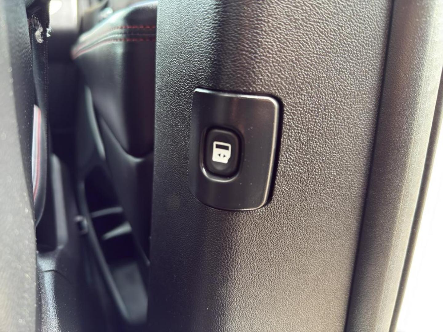 2016 WHITE Dodge Grand Caravan R/T (2C4RDGEG4GR) with an V6, 3.6L engine, Automatic transmission, located at 10890 W. Colfax Ave., Lakewood, CO, 80215, (303) 274-7692, 39.739914, -105.120132 - Photo#13