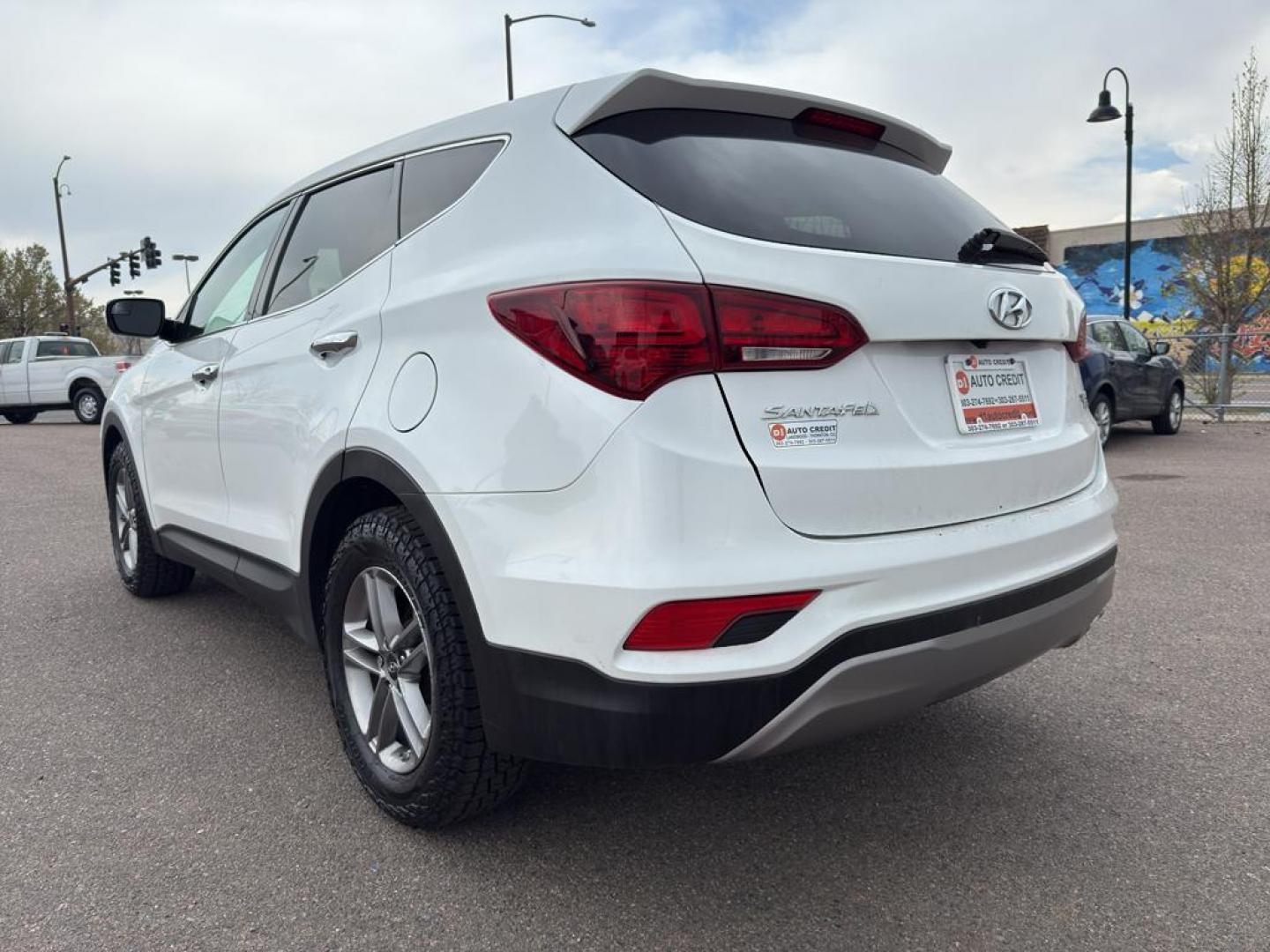 2017 WHITE Hyundai Santa Fe Sport Base (5NMZTDLB8HH) with an 4 Cyl, 2.4L engine, Automatic transmission, located at 10890 W. Colfax Ave., Lakewood, CO, 80215, (303) 274-7692, 39.739914, -105.120132 - Photo#6