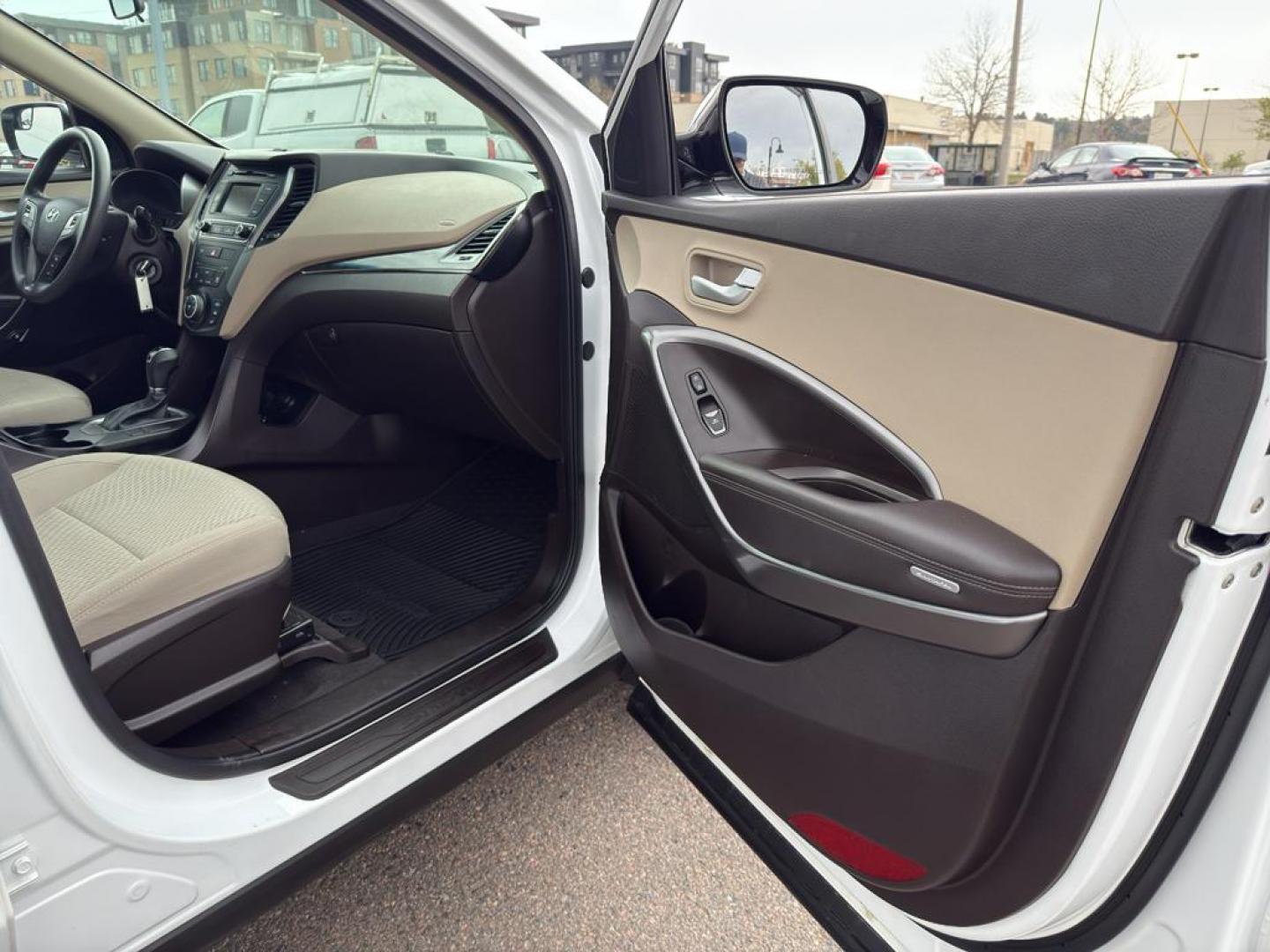 2017 WHITE Hyundai Santa Fe Sport Base (5NMZTDLB8HH) with an 4 Cyl, 2.4L engine, Automatic transmission, located at 10890 W. Colfax Ave., Lakewood, CO, 80215, (303) 274-7692, 39.739914, -105.120132 - Photo#8