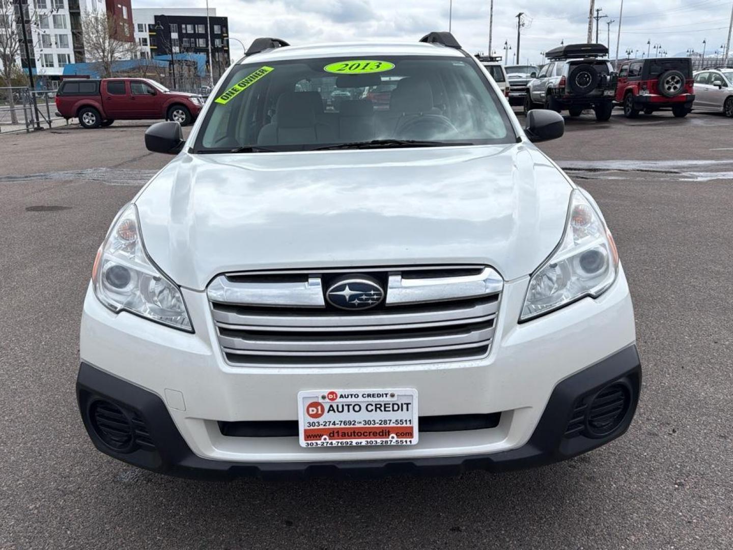 2013 WHITE Subaru Outback 2.5i (4S4BRCAC7D3) with an 4 Cyl, 2.5L engine, Automatic transmission, located at 10890 W. Colfax Ave., Lakewood, CO, 80215, (303) 274-7692, 39.739914, -105.120132 - Photo#1
