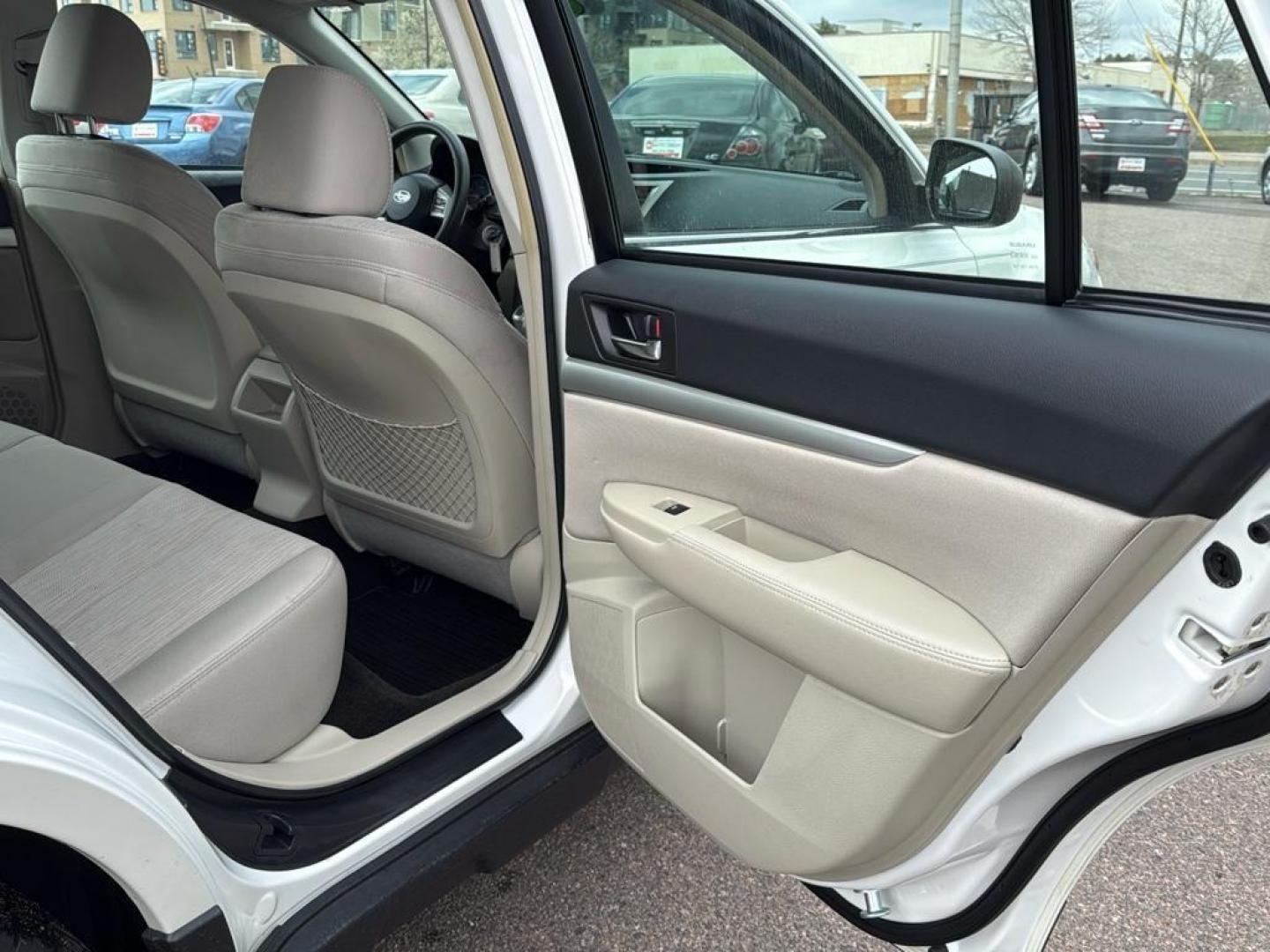 2013 WHITE Subaru Outback 2.5i (4S4BRCAC7D3) with an 4 Cyl, 2.5L engine, Automatic transmission, located at 10890 W. Colfax Ave., Lakewood, CO, 80215, (303) 274-7692, 39.739914, -105.120132 - Photo#11
