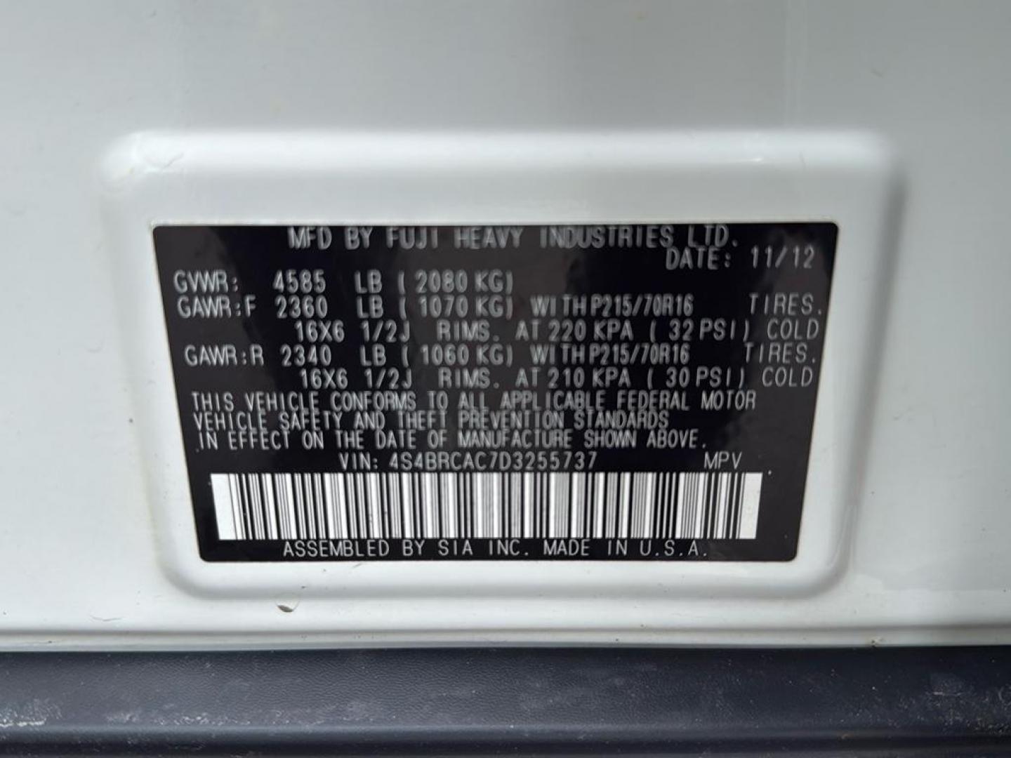 2013 WHITE Subaru Outback 2.5i (4S4BRCAC7D3) with an 4 Cyl, 2.5L engine, Automatic transmission, located at 10890 W. Colfax Ave., Lakewood, CO, 80215, (303) 274-7692, 39.739914, -105.120132 - Photo#18