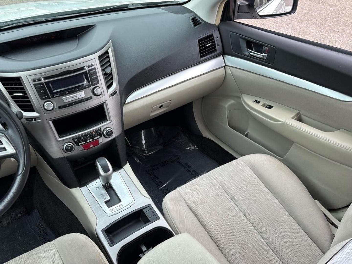 2013 WHITE Subaru Outback 2.5i (4S4BRCAC7D3) with an 4 Cyl, 2.5L engine, Automatic transmission, located at 10890 W. Colfax Ave., Lakewood, CO, 80215, (303) 274-7692, 39.739914, -105.120132 - Photo#21