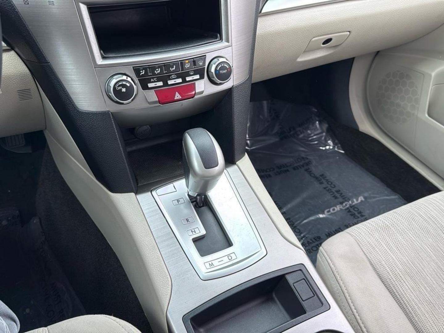 2013 WHITE Subaru Outback 2.5i (4S4BRCAC7D3) with an 4 Cyl, 2.5L engine, Automatic transmission, located at 10890 W. Colfax Ave., Lakewood, CO, 80215, (303) 274-7692, 39.739914, -105.120132 - Photo#22