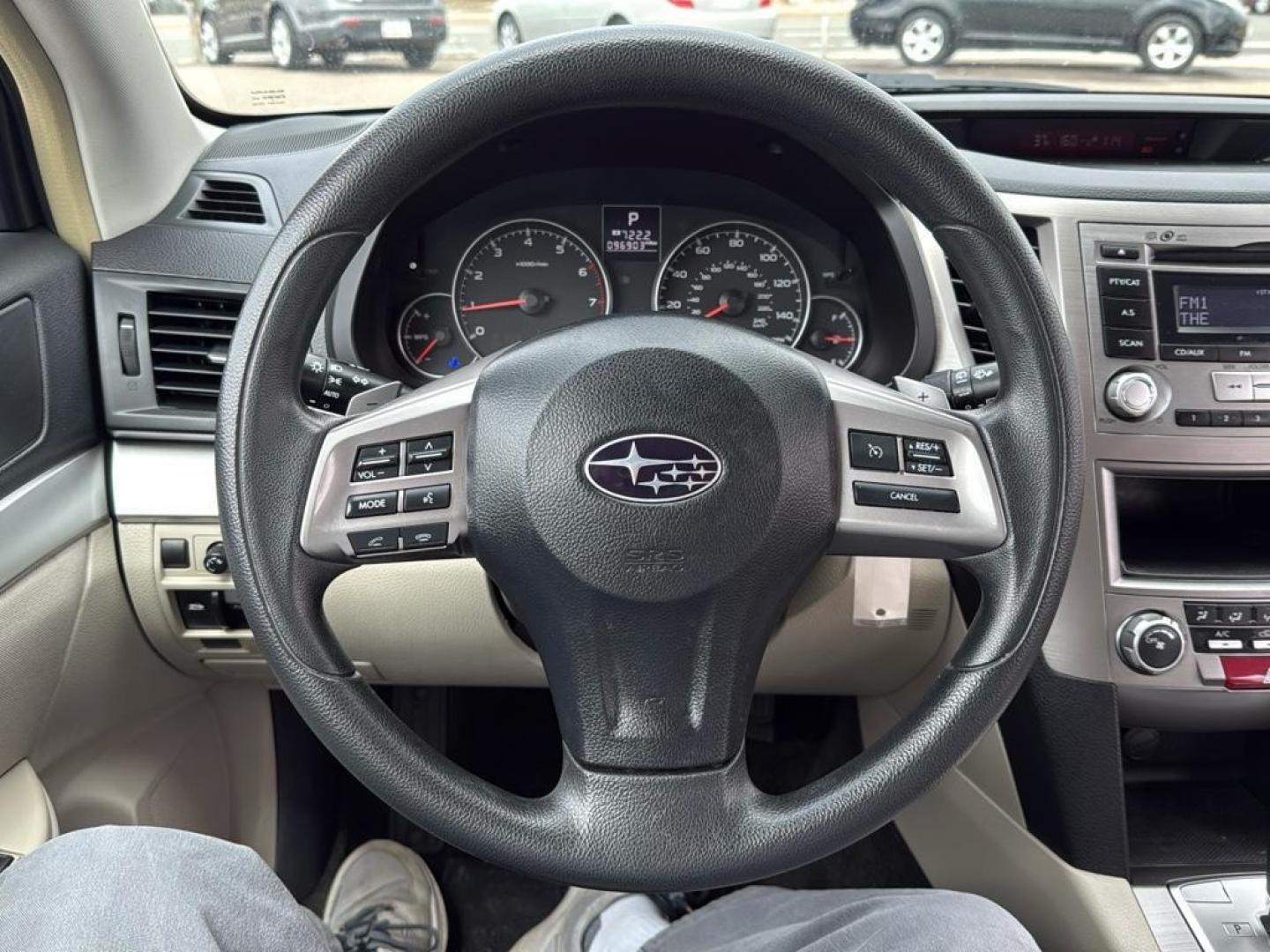 2013 WHITE Subaru Outback 2.5i (4S4BRCAC7D3) with an 4 Cyl, 2.5L engine, Automatic transmission, located at 10890 W. Colfax Ave., Lakewood, CO, 80215, (303) 274-7692, 39.739914, -105.120132 - Photo#24