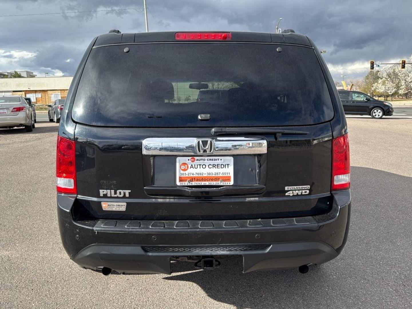 2014 BLACK Honda Pilot Touring-RES (5FNYF4H97EB) with an V6, 3.5L engine, Automatic transmission, located at 10890 W. Colfax Ave., Lakewood, CO, 80215, (303) 274-7692, 39.739914, -105.120132 - Photo#6