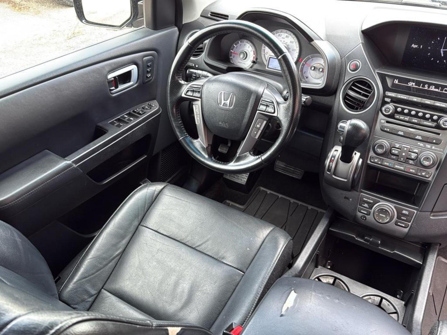 2014 BLACK Honda Pilot Touring-RES (5FNYF4H97EB) with an V6, 3.5L engine, Automatic transmission, located at 10890 W. Colfax Ave., Lakewood, CO, 80215, (303) 274-7692, 39.739914, -105.120132 - Photo#10