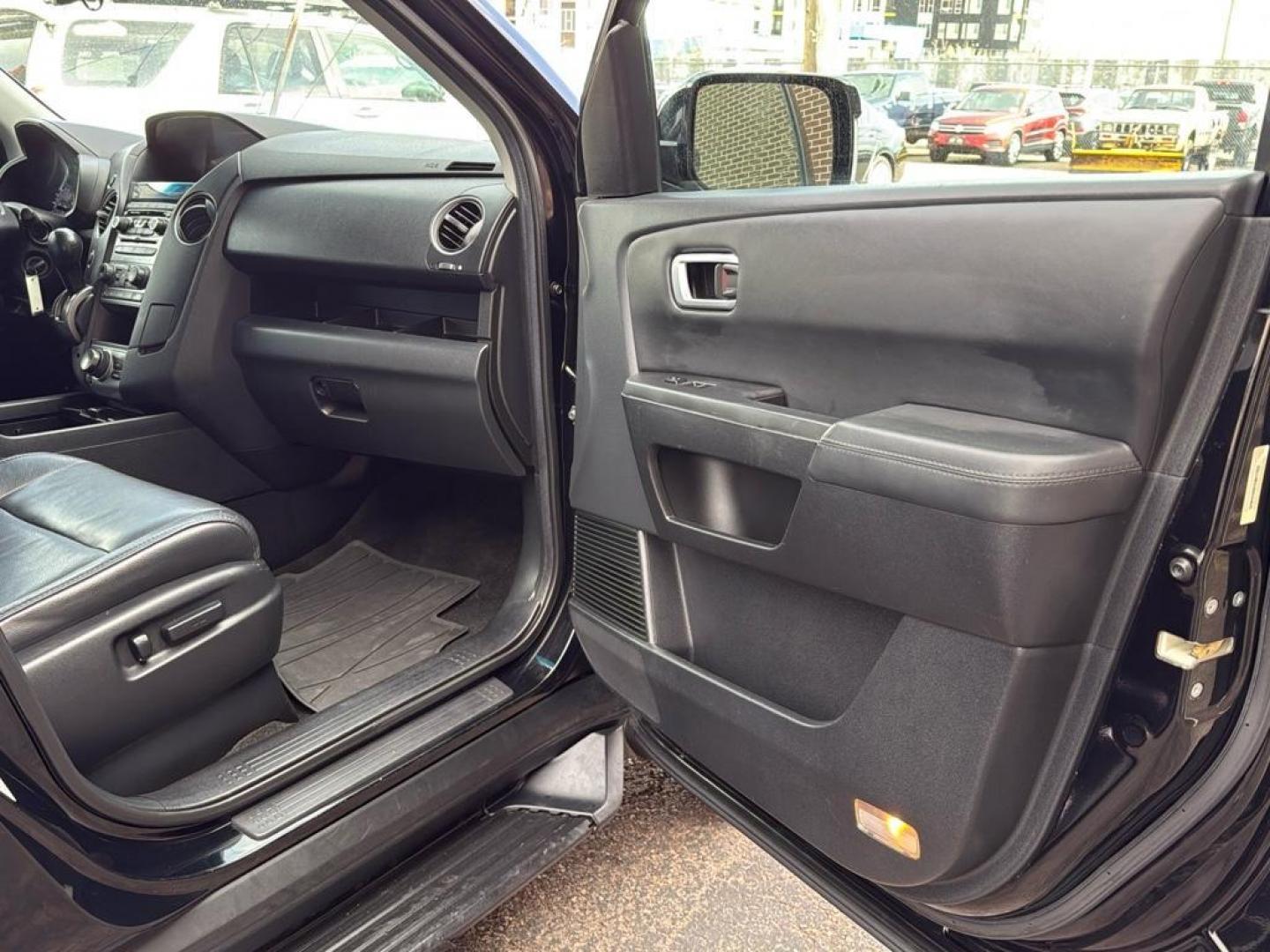2014 BLACK Honda Pilot Touring-RES (5FNYF4H97EB) with an V6, 3.5L engine, Automatic transmission, located at 10890 W. Colfax Ave., Lakewood, CO, 80215, (303) 274-7692, 39.739914, -105.120132 - Photo#26