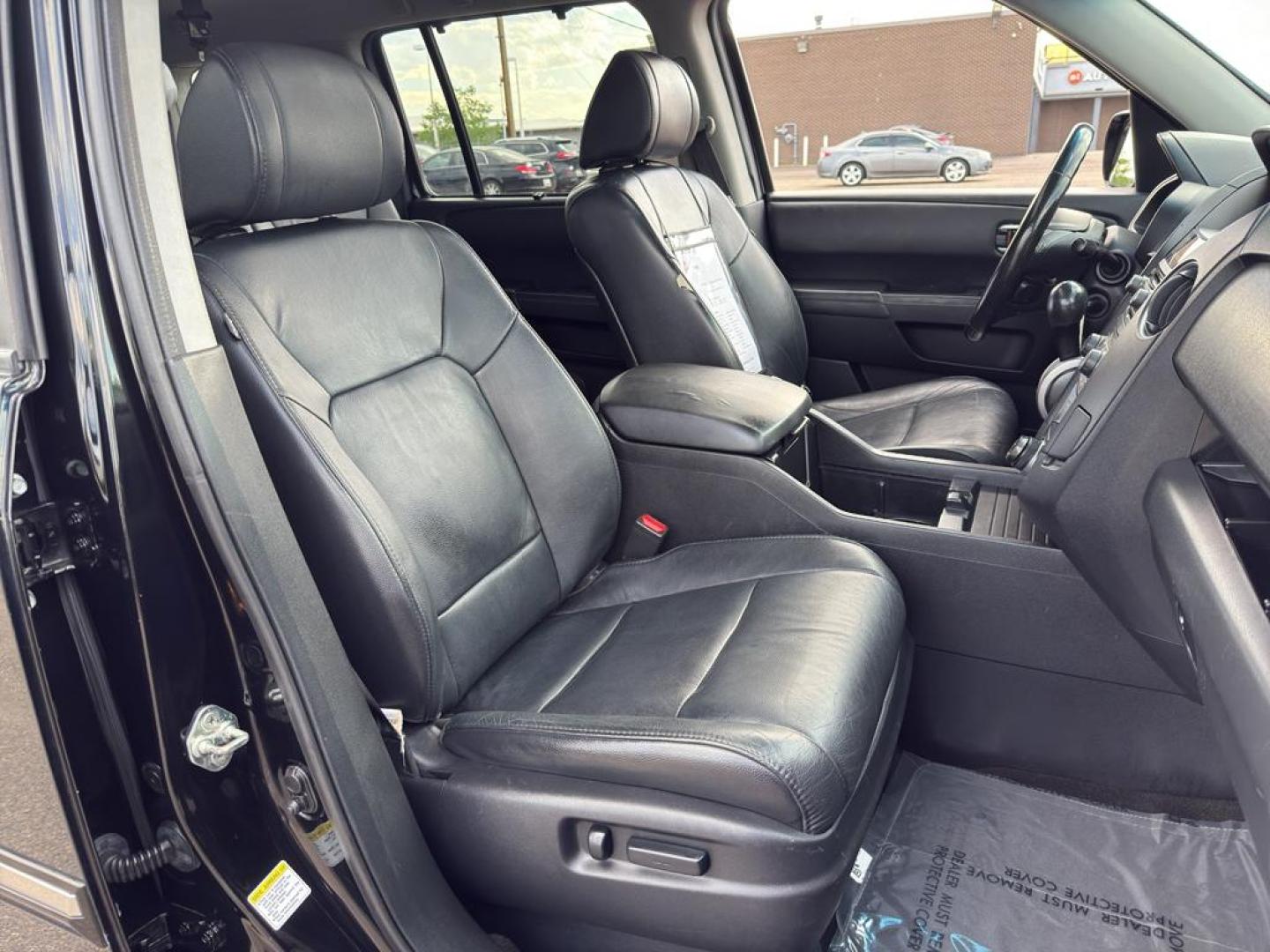 2014 BLACK /ACTUAL Honda Pilot Touring-RES (5FNYF4H97EB) with an V6, 3.5L engine, Automatic transmission, located at 10890 W. Colfax Ave., Lakewood, CO, 80215, (303) 274-7692, 39.739914, -105.120132 - Discover the perfect blend of style, comfort, and performance with this stunning 2014 Honda Pilot Touring-RES! This versatile SUV is designed to elevate your driving experience with its impeccable features and robust engineering. Under the hood, the Honda Pilot is powered by a dynamic V6, 3.5L engin - Photo#9