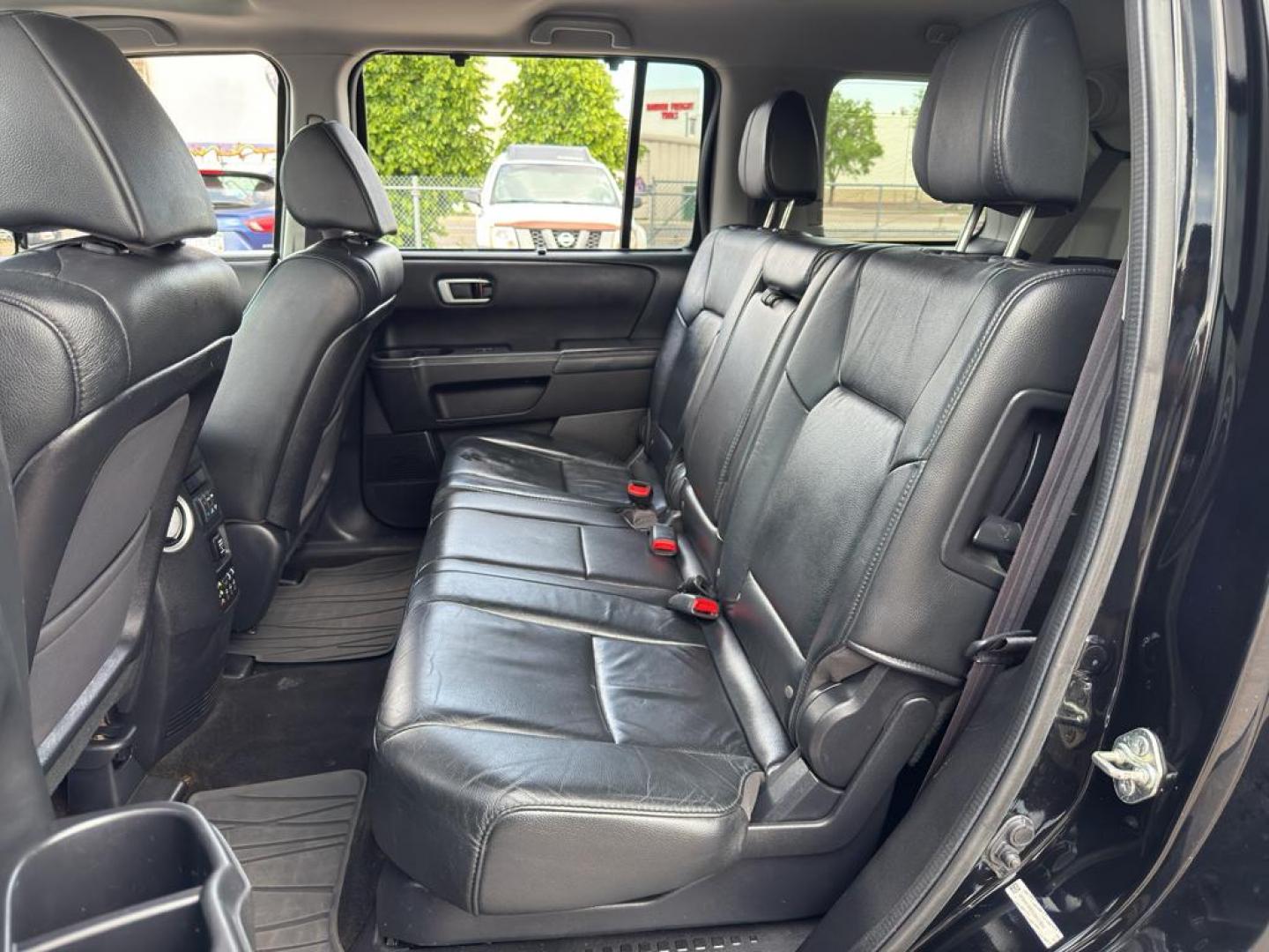 2014 BLACK /ACTUAL Honda Pilot Touring-RES (5FNYF4H97EB) with an V6, 3.5L engine, Automatic transmission, located at 10890 W. Colfax Ave., Lakewood, CO, 80215, (303) 274-7692, 39.739914, -105.120132 - Discover the perfect blend of style, comfort, and performance with this stunning 2014 Honda Pilot Touring-RES! This versatile SUV is designed to elevate your driving experience with its impeccable features and robust engineering. Under the hood, the Honda Pilot is powered by a dynamic V6, 3.5L engin - Photo#17