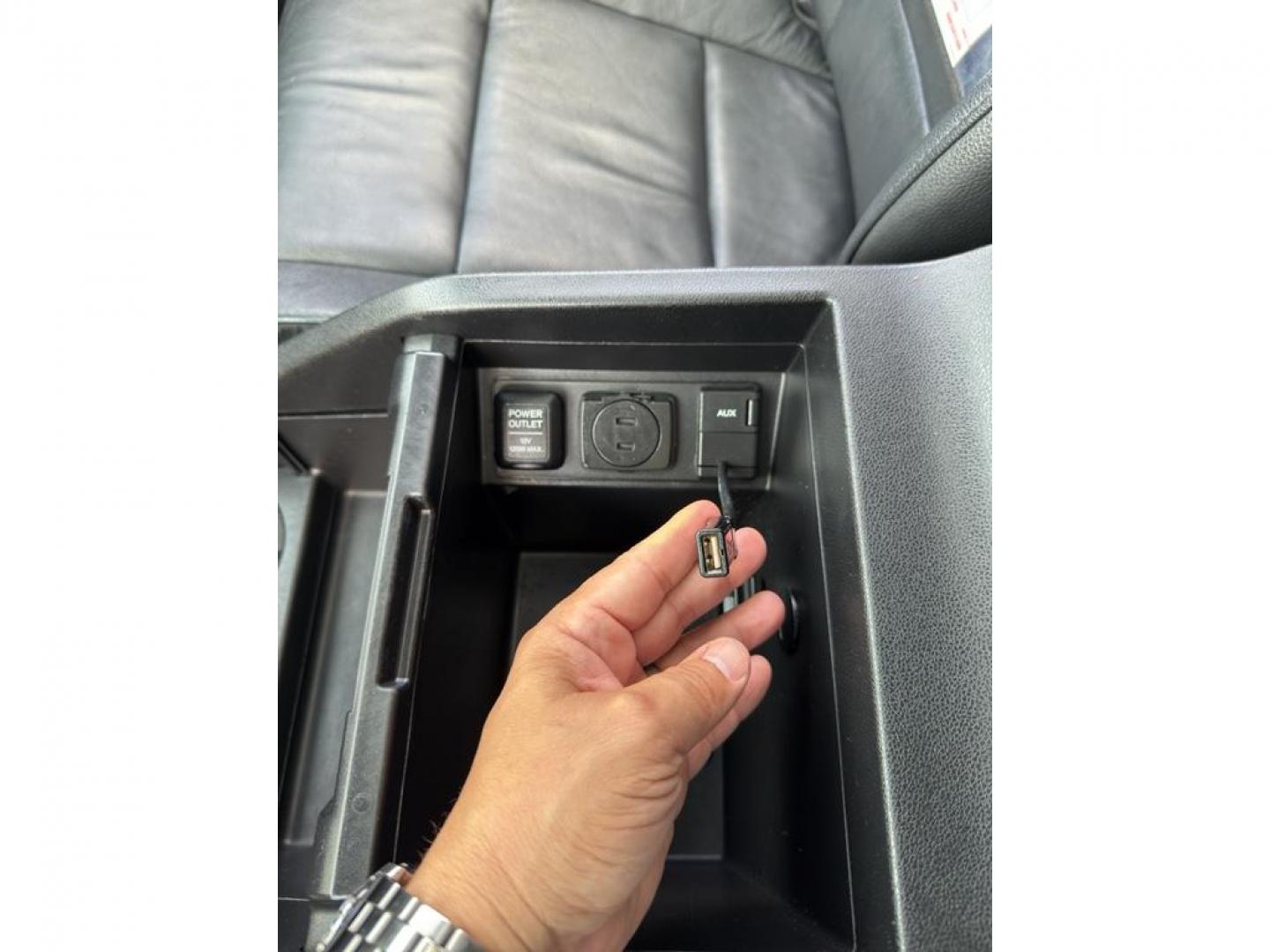 2014 BLACK /ACTUAL Honda Pilot Touring-RES (5FNYF4H97EB) with an V6, 3.5L engine, Automatic transmission, located at 10890 W. Colfax Ave., Lakewood, CO, 80215, (303) 274-7692, 39.739914, -105.120132 - Discover the perfect blend of style, comfort, and performance with this stunning 2014 Honda Pilot Touring-RES! This versatile SUV is designed to elevate your driving experience with its impeccable features and robust engineering. Under the hood, the Honda Pilot is powered by a dynamic V6, 3.5L engin - Photo#20