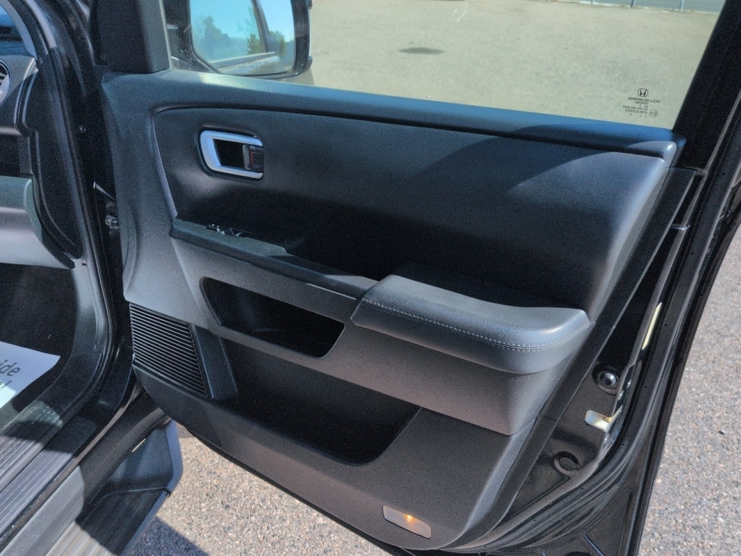2014 BLACK Honda Pilot Touring-RES (5FNYF4H97EB) with an V6, 3.5L engine, Automatic transmission, located at 10890 W. Colfax Ave., Lakewood, CO, 80215, (303) 274-7692, 39.739914, -105.120132- Photo#19