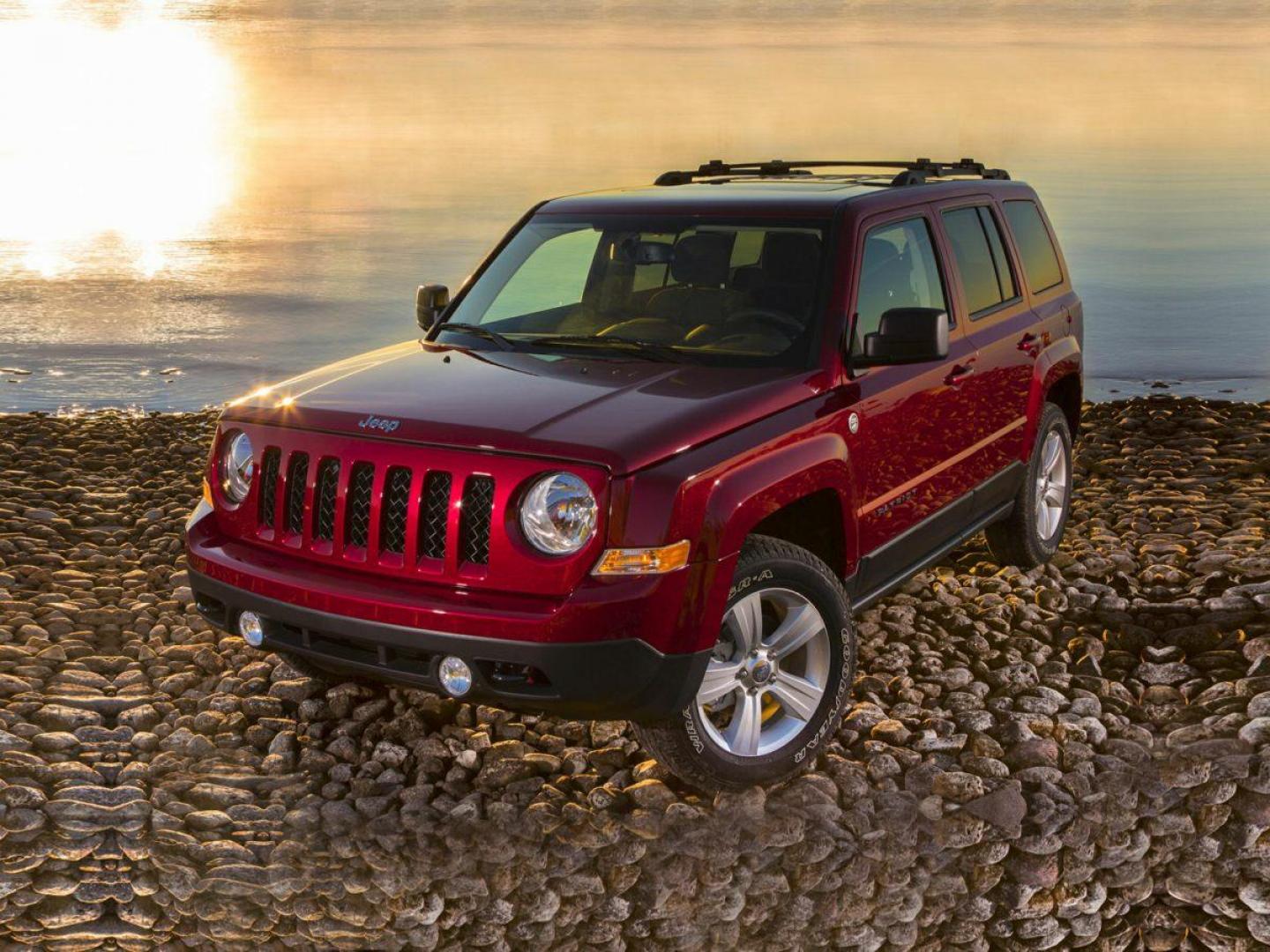 2015 GRAY Jeep Patriot Latitude (1C4NJRFB9FD) with an 4 Cyl, 2.4L engine, Manual transmission, located at 10890 W. Colfax Ave., Lakewood, CO, 80215, (303) 274-7692, 39.739914, -105.120132 - Photo#28