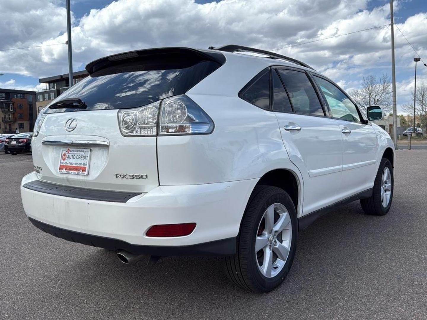 2008 WHITE Lexus RX 350 Base (2T2HK31U58C) with an V6, 3.5L engine, Automatic transmission, located at 10890 W. Colfax Ave., Lakewood, CO, 80215, (303) 274-7692, 39.739914, -105.120132 - Photo#4