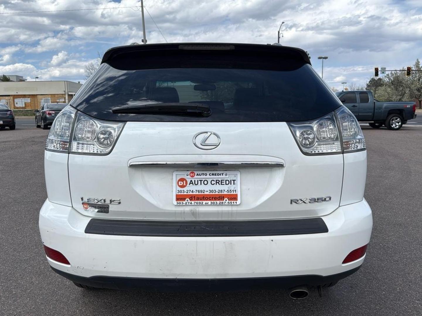 2008 WHITE Lexus RX 350 Base (2T2HK31U58C) with an V6, 3.5L engine, Automatic transmission, located at 10890 W. Colfax Ave., Lakewood, CO, 80215, (303) 274-7692, 39.739914, -105.120132 - Photo#5