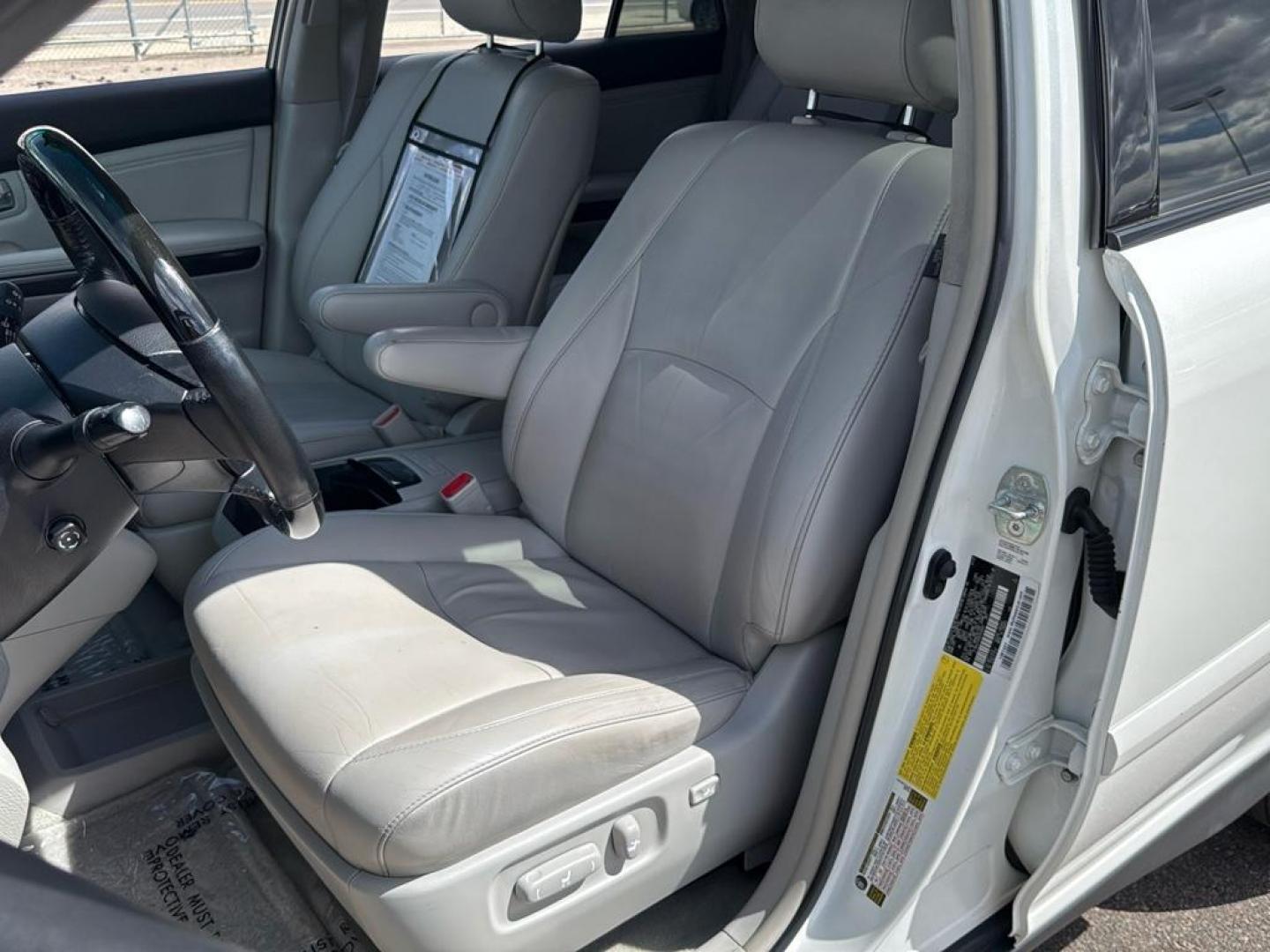 2008 WHITE Lexus RX 350 Base (2T2HK31U58C) with an V6, 3.5L engine, Automatic transmission, located at 10890 W. Colfax Ave., Lakewood, CO, 80215, (303) 274-7692, 39.739914, -105.120132 - Photo#13