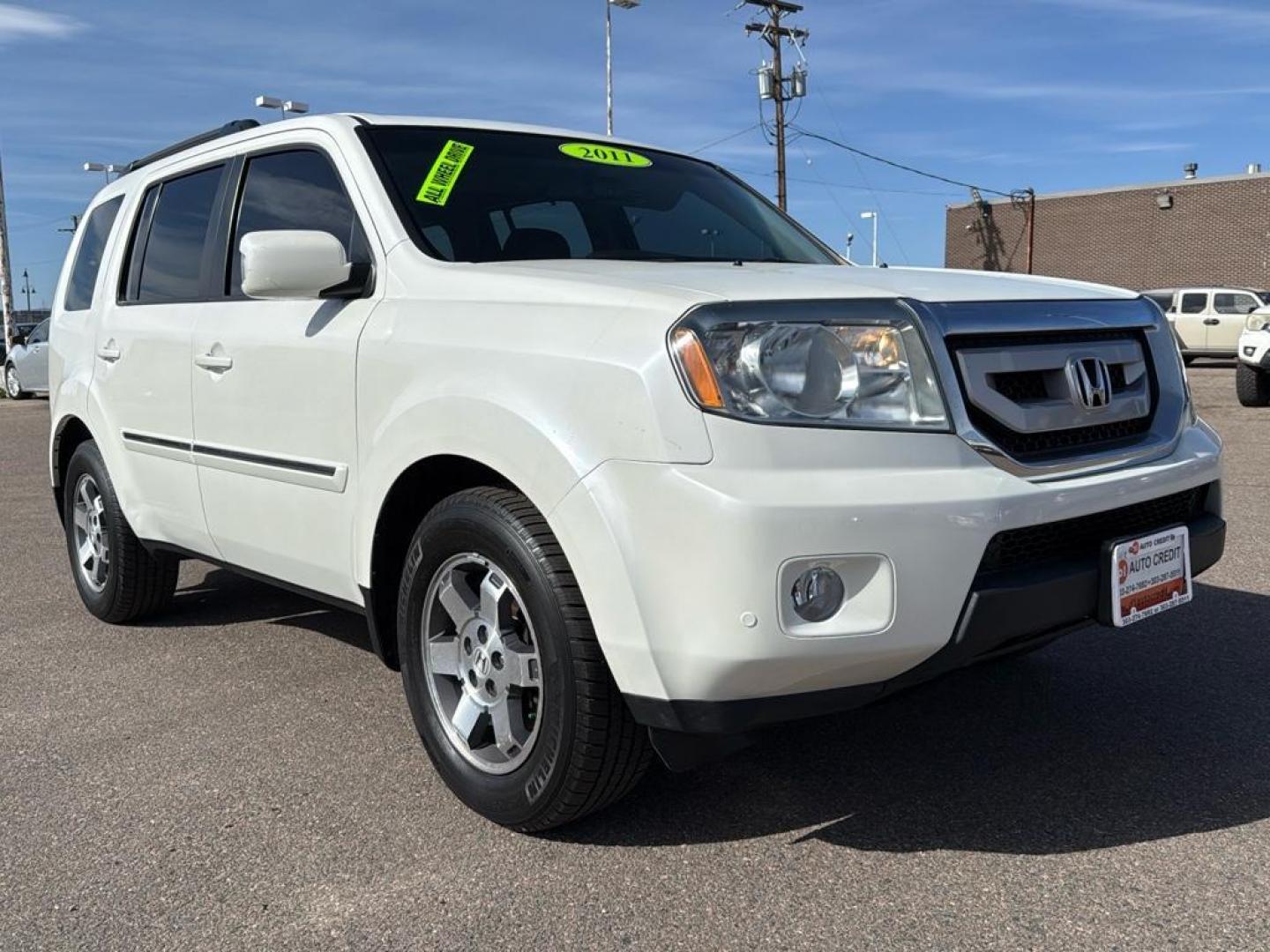 2011 WHITE Honda Pilot Touring-RES (5FNYF4H9XBB) with an V6, 3.5L engine, Automatic transmission, located at 10890 W. Colfax Ave., Lakewood, CO, 80215, (303) 274-7692, 39.739914, -105.120132 - Photo#2