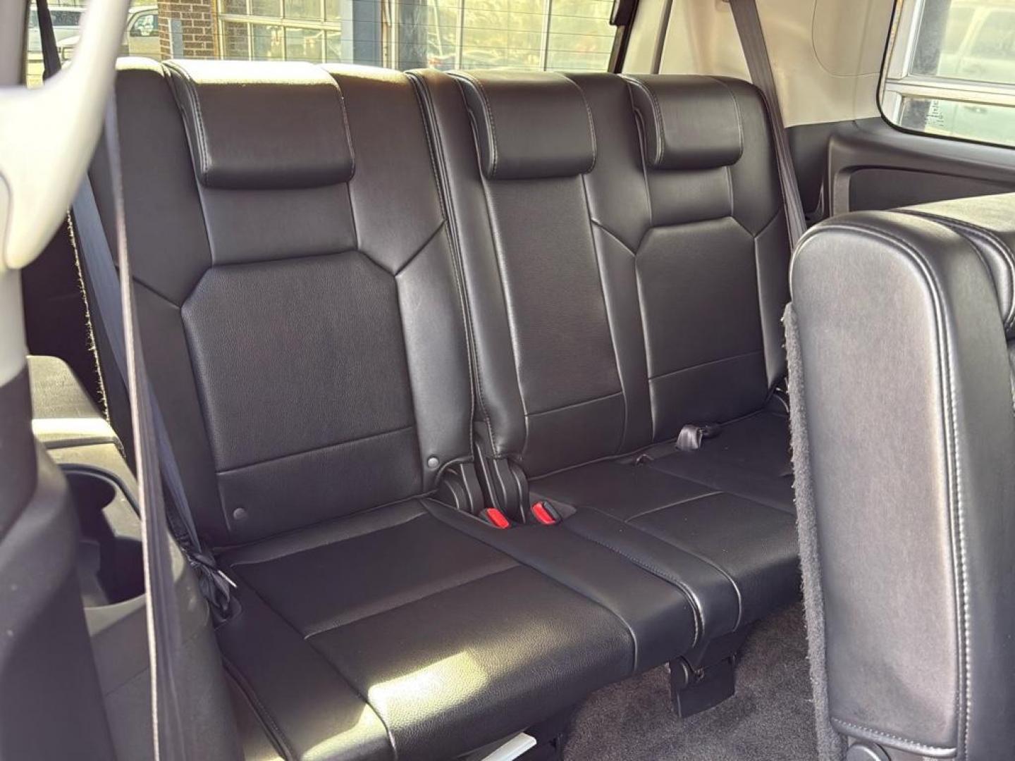2011 WHITE Honda Pilot Touring-RES (5FNYF4H9XBB) with an V6, 3.5L engine, Automatic transmission, located at 10890 W. Colfax Ave., Lakewood, CO, 80215, (303) 274-7692, 39.739914, -105.120132 - Photo#19