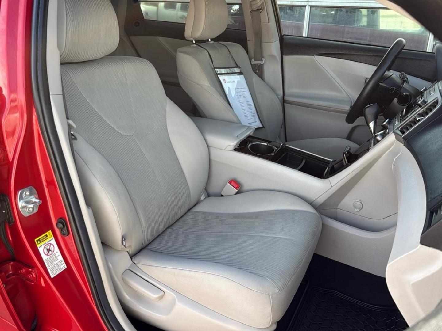 2011 RED Toyota Venza Base (4T3BK3BB0BU) with an V6, 3.5L engine, Automatic transmission, located at 10890 W. Colfax Ave., Lakewood, CO, 80215, (303) 274-7692, 39.739914, -105.120132 - Photo#18