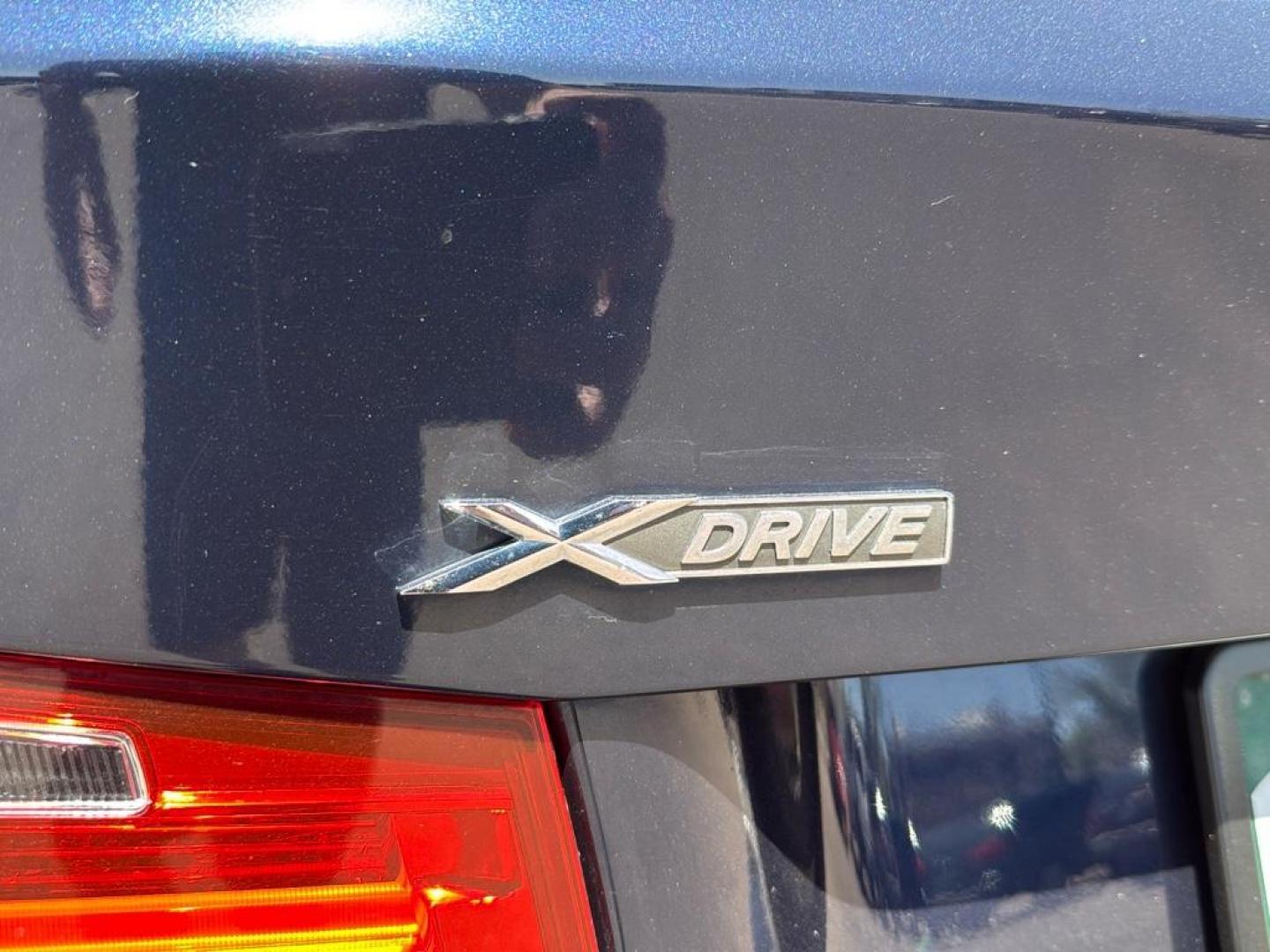2014 BLUE /TAN BMW 3 series 320i XDrive (WBA3C3C59EK) with an 4 Cyl, 2.0L engine, Automatic transmission, located at 10890 W. Colfax Ave., Lakewood, CO, 80215, (303) 274-7692, 39.739914, -105.120132 - <b>Summary</b><br>Check out this low mile, All Wheel Drive BMW 3 Series. Loaded with heated leather seats, Sun Roof, Bluetoothe Audio and much more. One Owner, Clean Colorado tile with no accidents. This one has been very well maintained and tons of records on the FREE Carfax. Heated Leather Seats, - Photo#6
