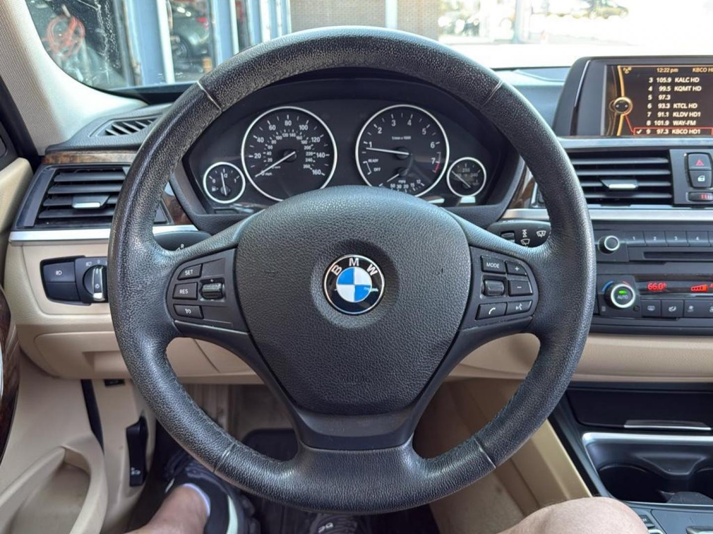2014 BLUE /TAN BMW 3 series 320i XDrive (WBA3C3C59EK) with an 4 Cyl, 2.0L engine, Automatic transmission, located at 10890 W. Colfax Ave., Lakewood, CO, 80215, (303) 274-7692, 39.739914, -105.120132 - <b>Summary</b><br>Check out this low mile, All Wheel Drive BMW 3 Series. Loaded with heated leather seats, Sun Roof, Bluetoothe Audio and much more. One Owner, Clean Colorado tile with no accidents. This one has been very well maintained and tons of records on the FREE Carfax. Heated Leather Seats, - Photo#10