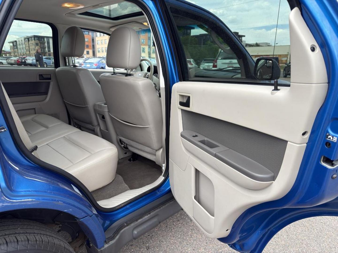 2011 BLUE Ford Escape XLT (1FMCU9DG8BK) with an V6, 3.0L engine, Automatic transmission, located at 10890 W. Colfax Ave., Lakewood, CO, 80215, (303) 274-7692, 39.739914, -105.120132 - Discover the reliability and versatility of the 2011 Ford Escape XLT, a compact SUV designed to meet diverse driving needs. This model features a robust 4WD system, perfect for tackling various road conditions with ease and confidence. Under the hood, you'll find a powerful V6, 3.0L engine that deli - Photo#11