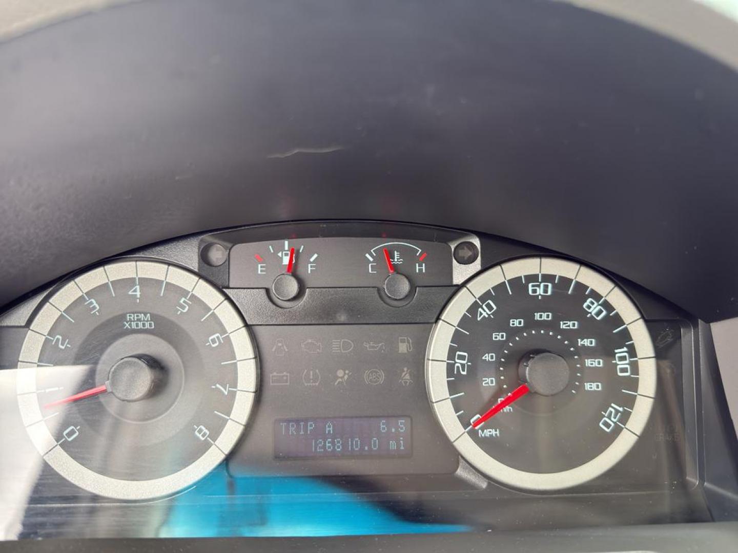 2011 BLUE Ford Escape XLT (1FMCU9DG8BK) with an V6, 3.0L engine, Automatic transmission, located at 10890 W. Colfax Ave., Lakewood, CO, 80215, (303) 274-7692, 39.739914, -105.120132 - Discover the reliability and versatility of the 2011 Ford Escape XLT, a compact SUV designed to meet diverse driving needs. This model features a robust 4WD system, perfect for tackling various road conditions with ease and confidence. Under the hood, you'll find a powerful V6, 3.0L engine that deli - Photo#22