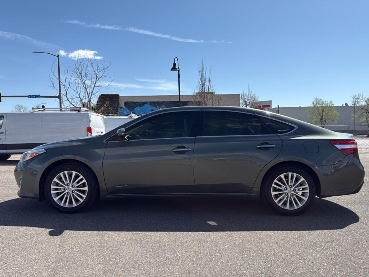 2013 BLACK Toyota Avalon Hybrid XLE TOURING (4T1BD1EB4DU) with an 4 Cyl, 2.5L engine, Automatic transmission, located at 10890 W. Colfax Ave., Lakewood, CO, 80215, (303) 274-7692, 39.739914, -105.120132 - Photo#7