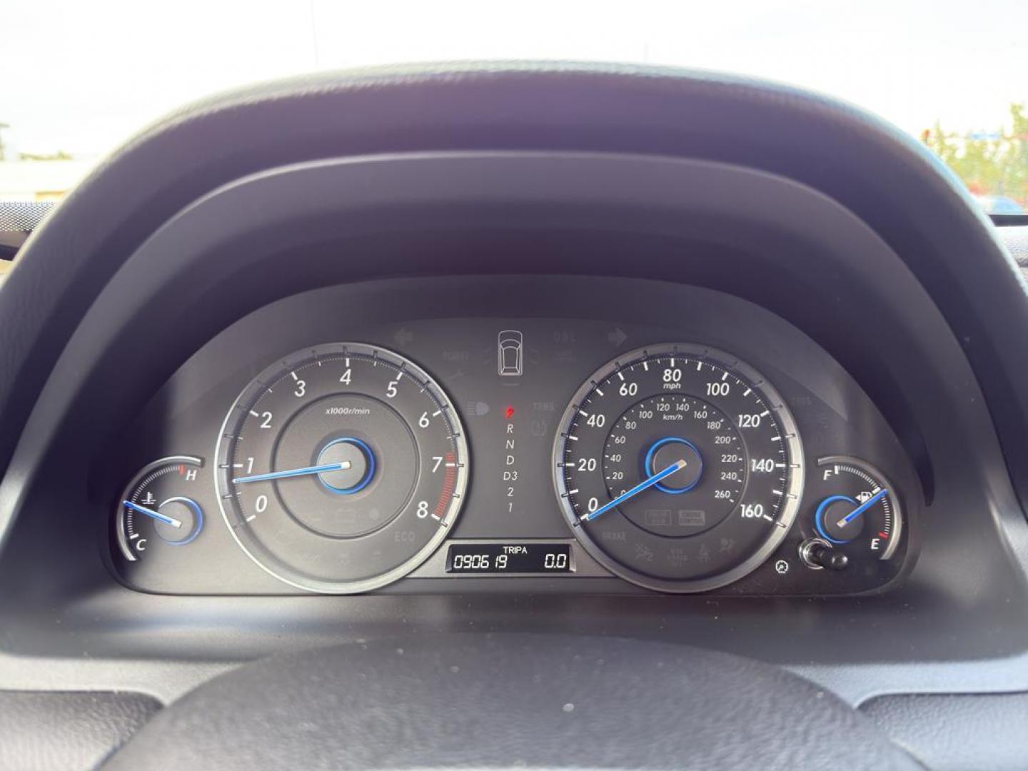 2010 WHITE Honda Accord Crosstour EX-L (5J6TF2H50AL) with an V6, 3.5L engine, Automatic transmission, located at 10890 W. Colfax Ave., Lakewood, CO, 80215, (303) 274-7692, 39.739914, -105.120132 - Discover the perfect blend of versatility and luxury with this 2010 Honda Accord Crosstour EX-L. This well-maintained vehicle combines the practicality of a crossover with the elegance of a premium sedan, offering an exceptional driving experience for those who demand more from their car. Under the - Photo#24