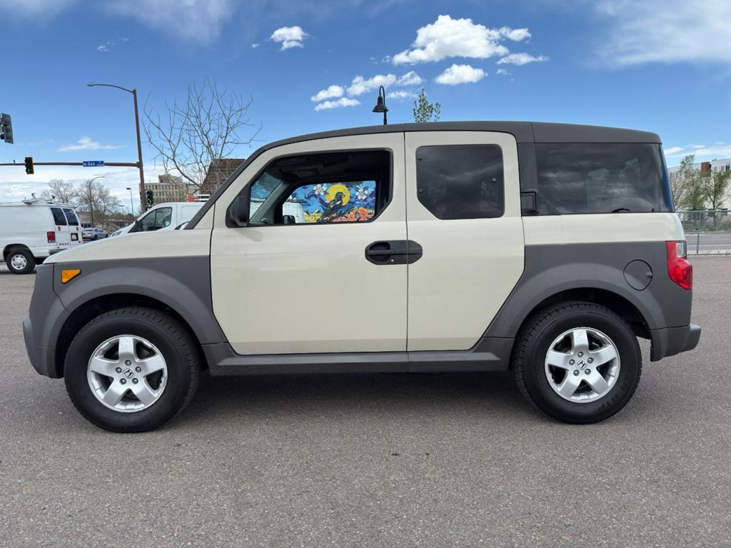 2005 TAN Honda Element EX (5J6YH28685L) with an 4 Cyl, 2.4L engine, Automatic transmission, located at 10890 W. Colfax Ave., Lakewood, CO, 80215, (303) 274-7692, 39.739914, -105.120132 - Discover the perfect blend of versatility and reliability with this 2005 Honda Element EX! A true gem for adventurers and city dwellers alike, this unique SUV stands out with its iconic boxy design and spacious interior. Powered by a robust 4-cylinder, 2.4L engine, this Honda Element delivers a smoo - Photo#7