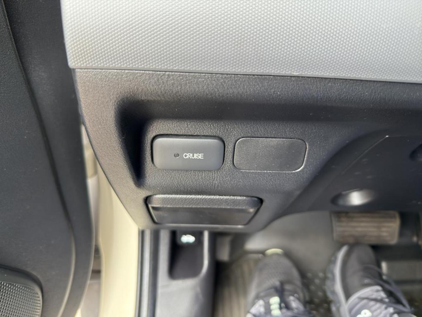 2005 TAN Honda Element EX (5J6YH28685L) with an 4 Cyl, 2.4L engine, Automatic transmission, located at 10890 W. Colfax Ave., Lakewood, CO, 80215, (303) 274-7692, 39.739914, -105.120132 - Discover the perfect blend of versatility and reliability with this 2005 Honda Element EX! A true gem for adventurers and city dwellers alike, this unique SUV stands out with its iconic boxy design and spacious interior. Powered by a robust 4-cylinder, 2.4L engine, this Honda Element delivers a smoo - Photo#17