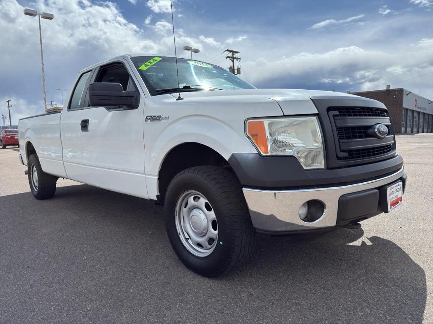 2013 WHITE Ford F-150 EXTENDED CAB XL (1FTFX1EFXDK) with an V8, 5.0L engine, Automatic transmission, located at 10890 W. Colfax Ave., Lakewood, CO, 80215, (303) 274-7692, 39.739914, -105.120132 - Photo#2