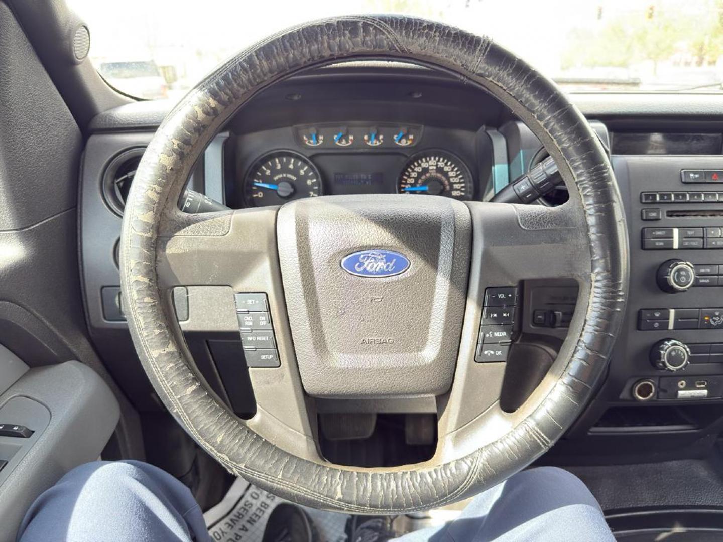 2013 WHITE Ford F-150 EXTENDED CAB XL (1FTFX1EFXDK) with an V8, 5.0L engine, Automatic transmission, located at 10890 W. Colfax Ave., Lakewood, CO, 80215, (303) 274-7692, 39.739914, -105.120132 - Photo#16