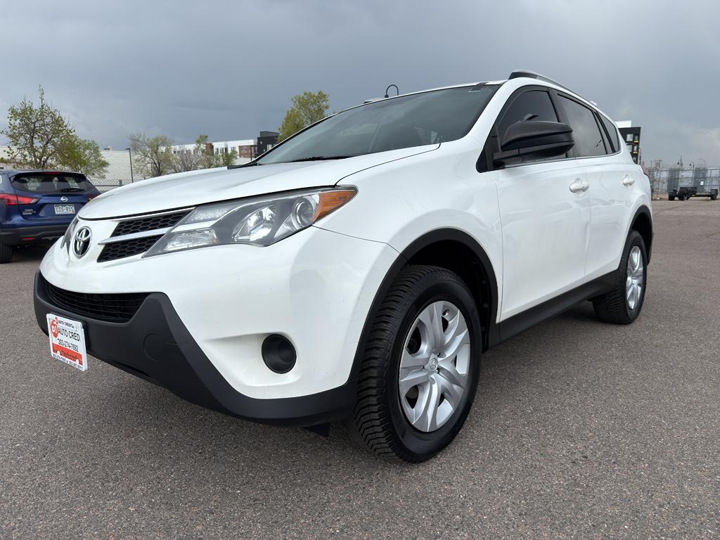 photo of 2014 Toyota RAV4 LE