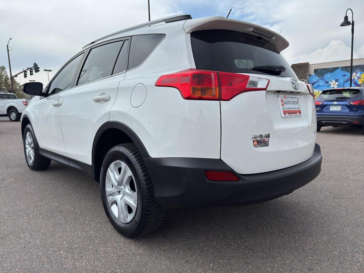 2014 WHITE Toyota RAV4 LE (JTMBFREV9ED) with an 4 Cyl, 2.5L engine, Automatic transmission, located at 10890 W. Colfax Ave., Lakewood, CO, 80215, (303) 274-7692, 39.739914, -105.120132 - Photo#6