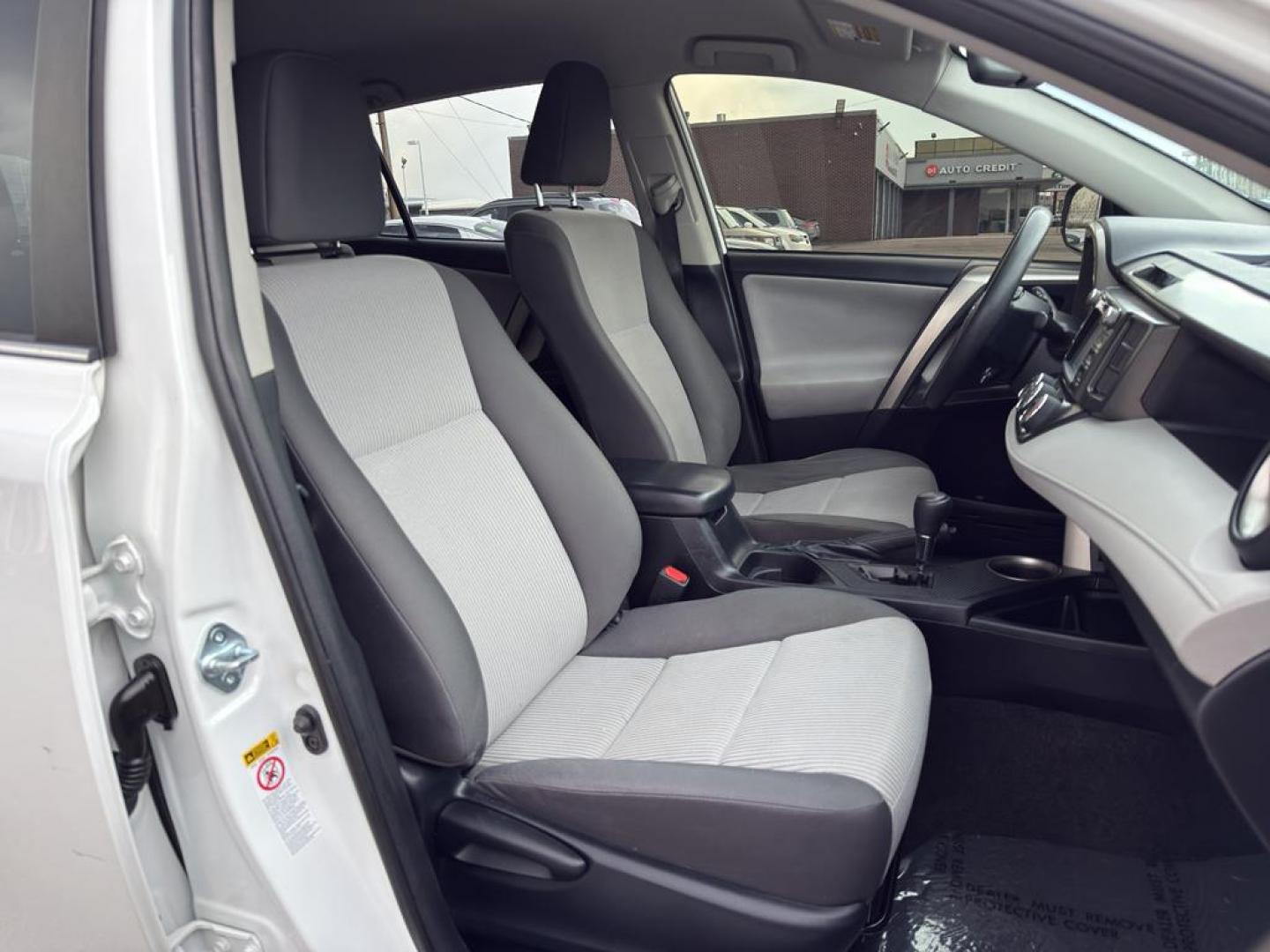 2014 WHITE Toyota RAV4 LE (JTMBFREV9ED) with an 4 Cyl, 2.5L engine, Automatic transmission, located at 10890 W. Colfax Ave., Lakewood, CO, 80215, (303) 274-7692, 39.739914, -105.120132 - Photo#9
