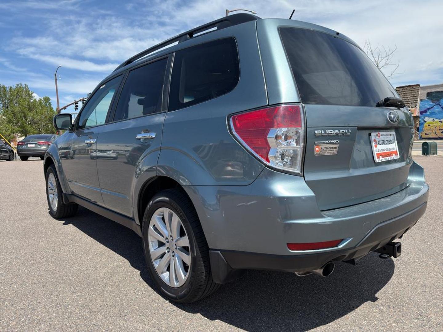 2012 GREEN Subaru Forester 2.5X Premium AWP (JF2SHADC5CH) with an 4 Cyl, 2.5L engine, Automatic transmission, located at 10890 W. Colfax Ave., Lakewood, CO, 80215, (303) 274-7692, 39.739914, -105.120132 - Discover the perfect blend of performance, comfort, and practicality with this 2012 Subaru Forester 2.5X Premium AWP! This versatile SUV is ready to accompany you on all of life's adventures, boasting Subaru's legendary All-Wheel Drive system that ensures confidence and stability, no matter the road - Photo#6