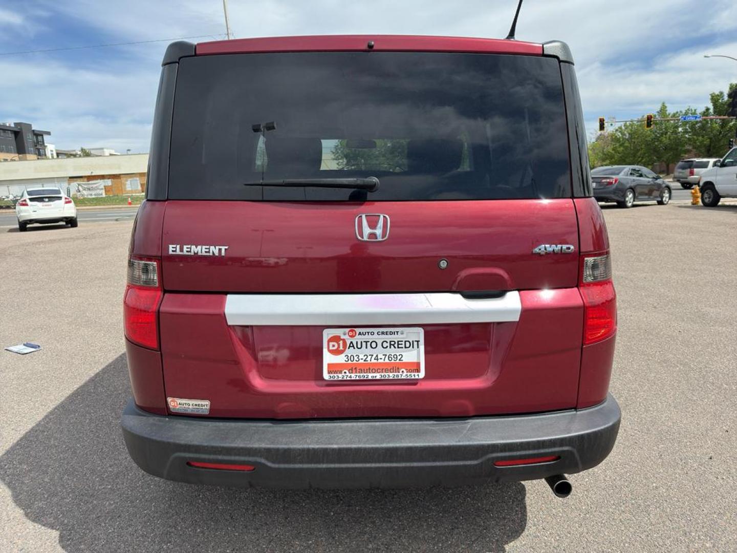 2010 RED Honda Element EX (5J6YH2H76AL) with an 4 Cyl, 2.4L engine, Automatic transmission, located at 10890 W. Colfax Ave., Lakewood, CO, 80215, (303) 274-7692, 39.739914, -105.120132 - Discover the perfect blend of style, versatility, and reliability with this exceptional 2010 Honda Element EX, a beloved compact SUV that promises to enhance your driving experience. This sturdy vehicle is equipped with a robust 4-cylinder, 2.4L engine, ensuring a smooth and efficient ride whether y - Photo#5