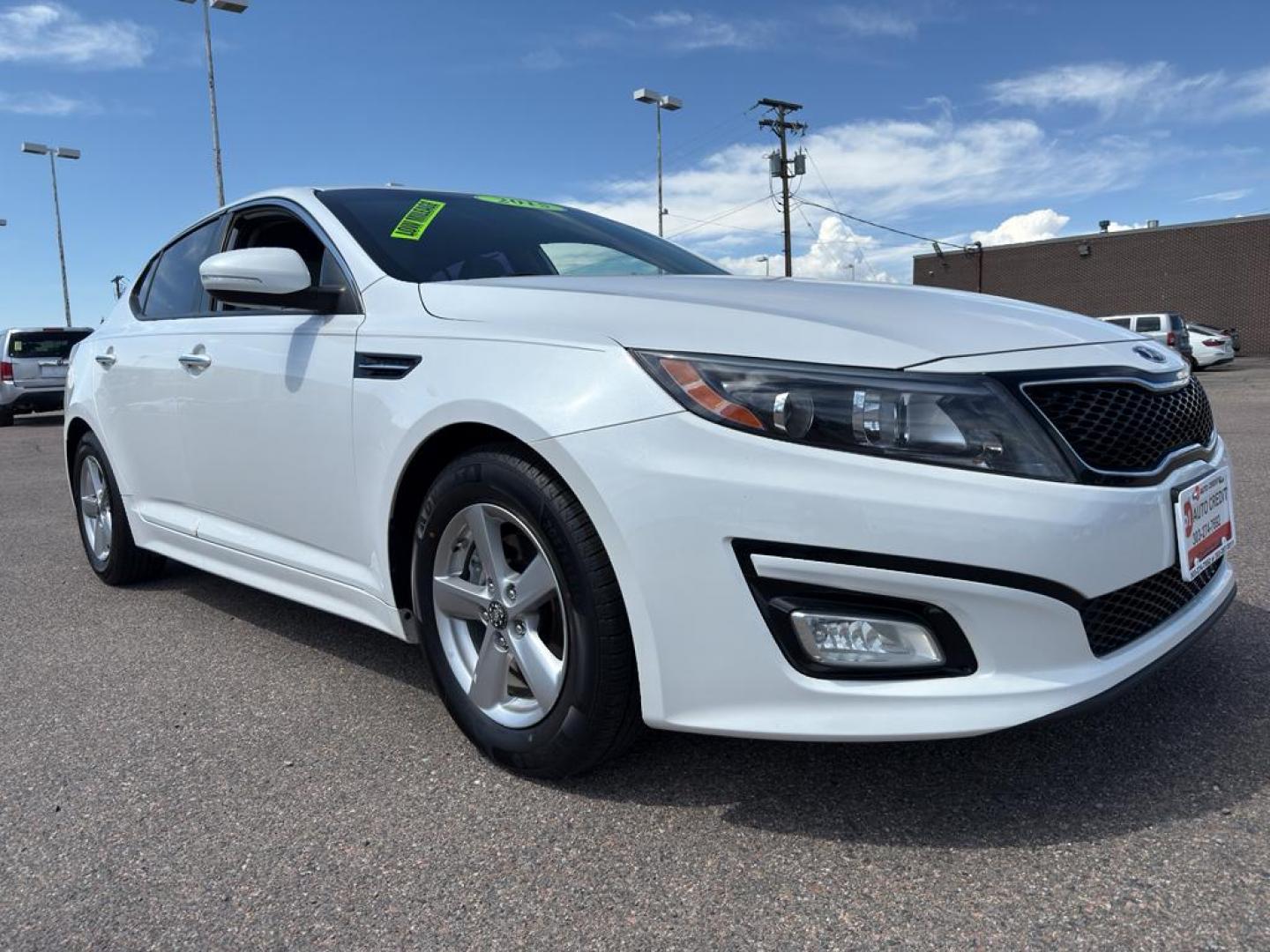 2015 WHITE Kia Optima LX (5XXGM4A71FG) with an 4 Cyl, 2.4L engine, Automatic transmission, located at 10890 W. Colfax Ave., Lakewood, CO, 80215, (303) 274-7692, 39.739914, -105.120132 - Photo#2