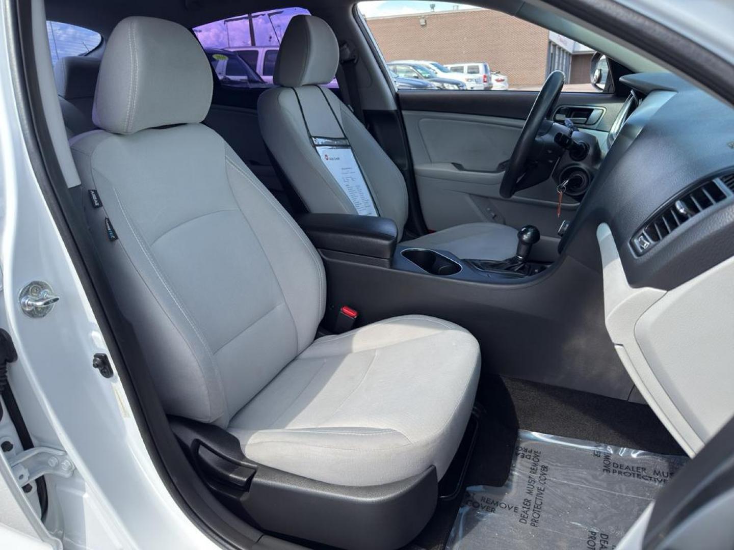 2015 WHITE Kia Optima LX (5XXGM4A71FG) with an 4 Cyl, 2.4L engine, Automatic transmission, located at 10890 W. Colfax Ave., Lakewood, CO, 80215, (303) 274-7692, 39.739914, -105.120132 - Photo#9