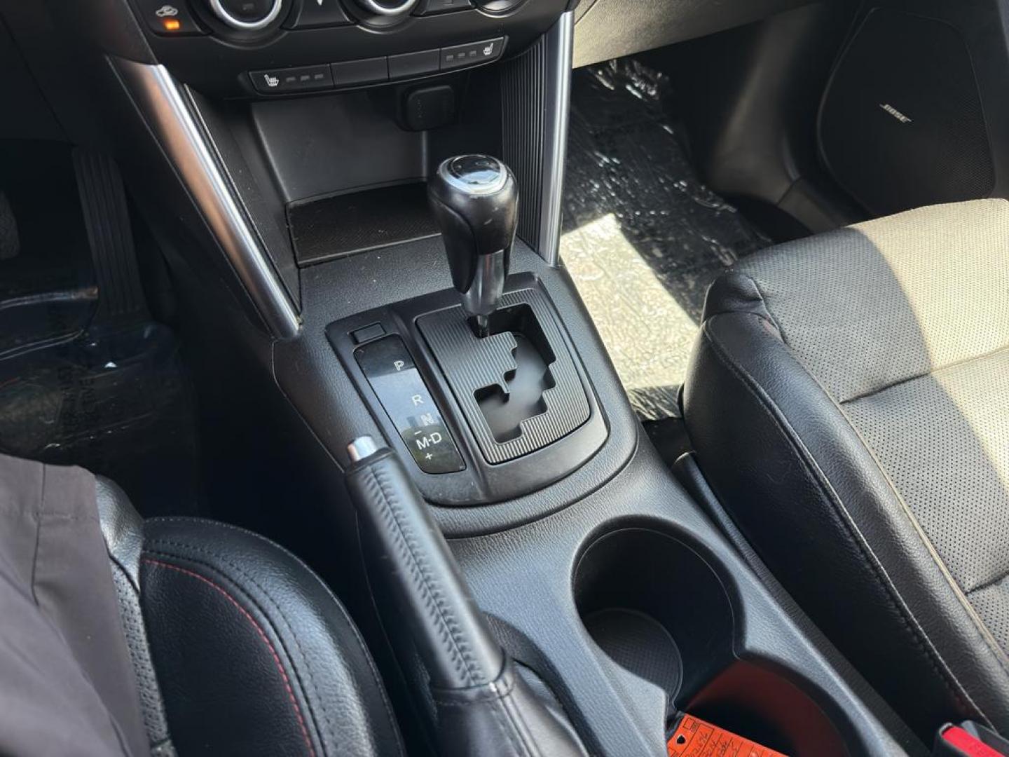 2014 GRAY Mazda CX-5 Grand Touring (JM3KE4DY4E0) with an 4 Cyl, 2.5L engine, Automatic transmission, located at 10890 W. Colfax Ave., Lakewood, CO, 80215, (303) 274-7692, 39.739914, -105.120132 - Photo#13