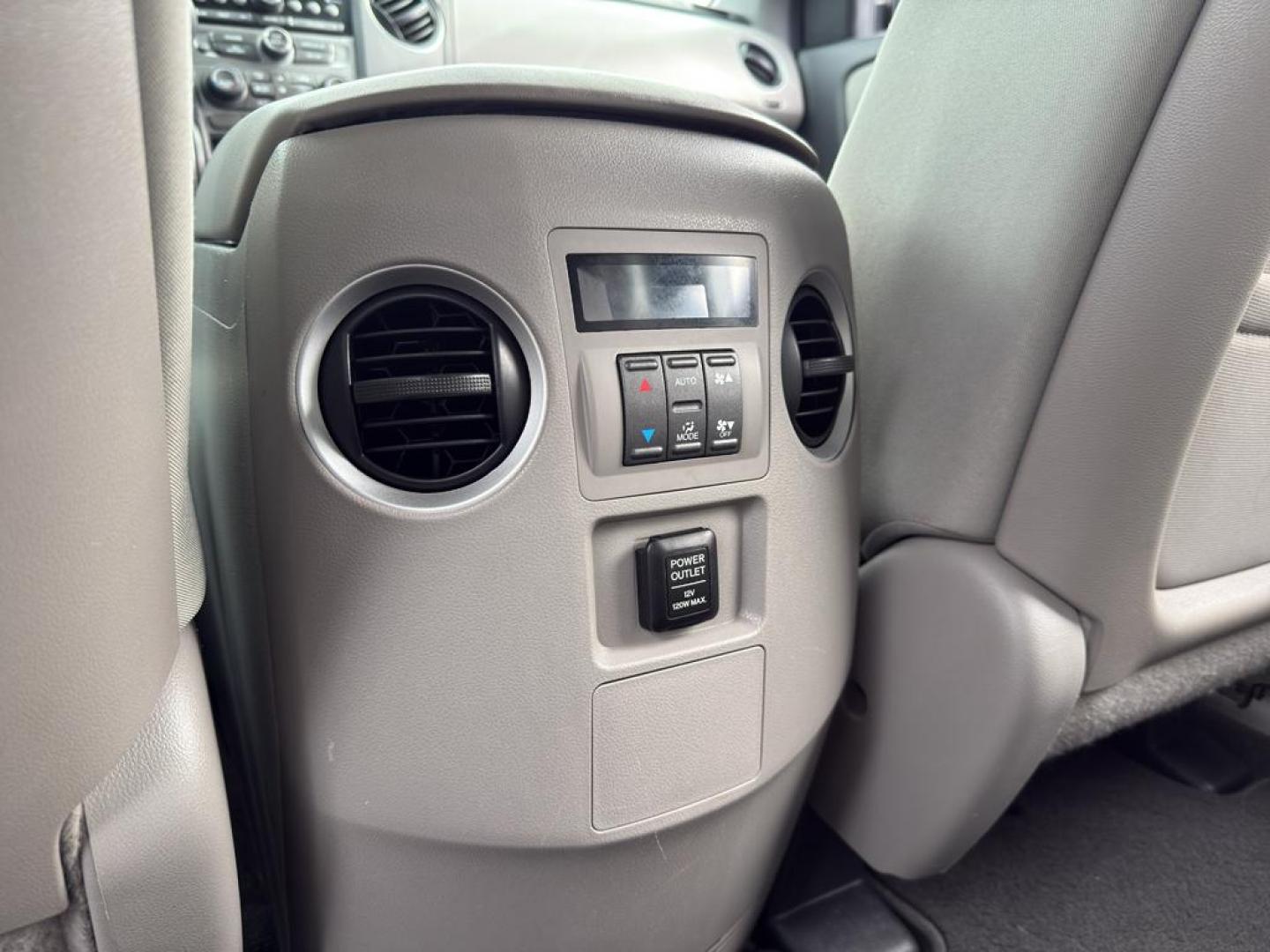 2013 SILVER Honda Pilot LX (5FNYF4H23DB) with an V6, 3.5L engine, Automatic transmission, located at 10890 W. Colfax Ave., Lakewood, CO, 80215, (303) 274-7692, 39.739914, -105.120132 - Photo#17